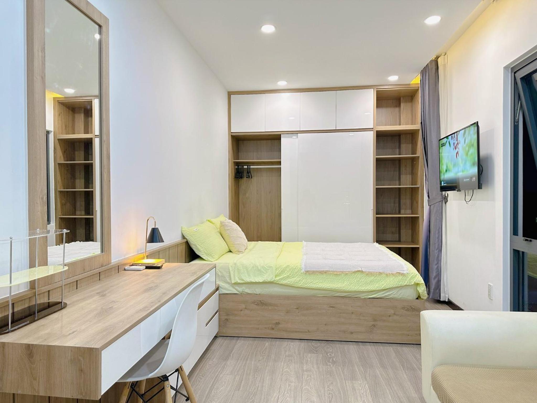RiverSideHouse near AirPort. Separate Bedroom