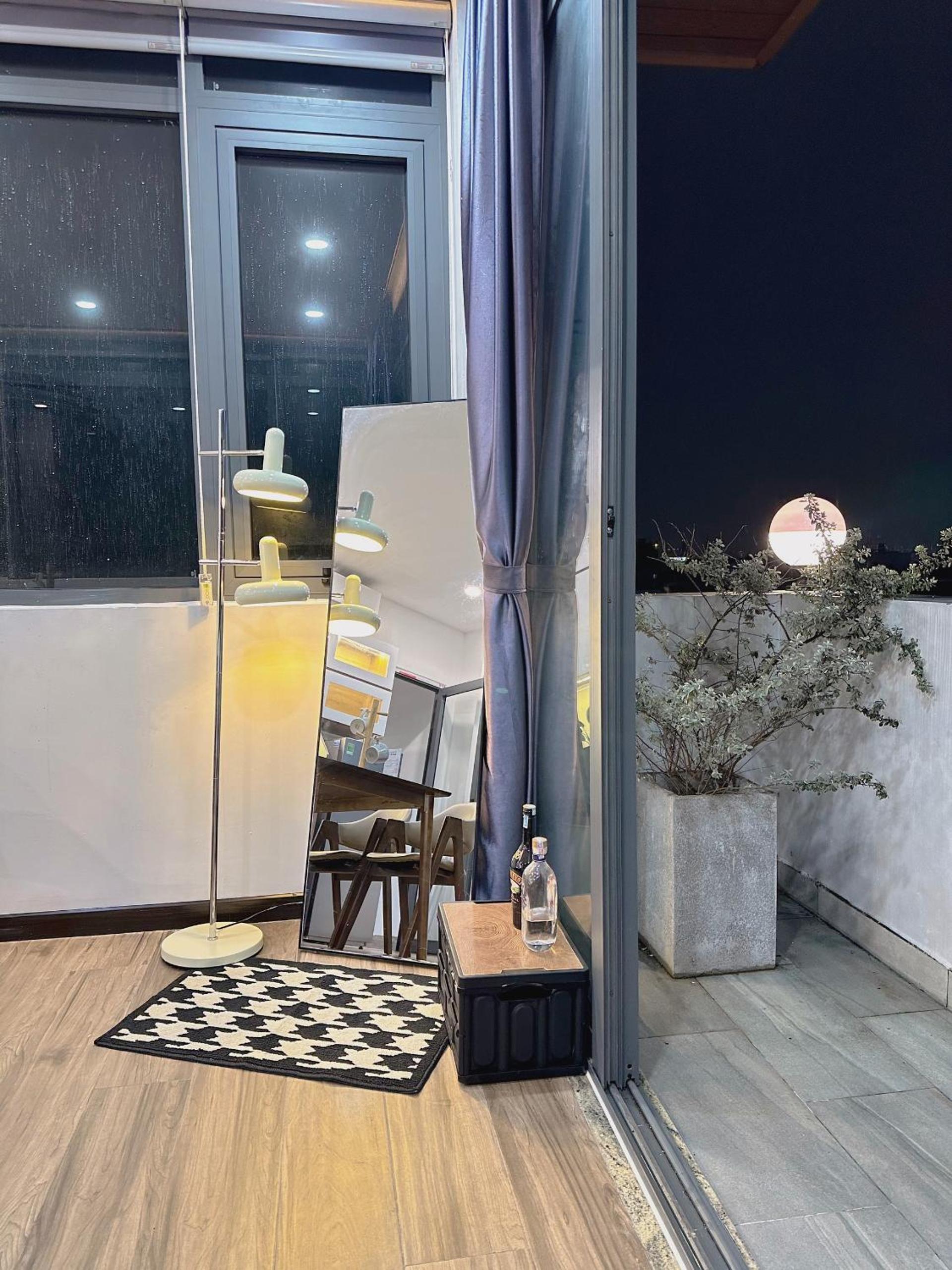 RiverSideHouse near AirPort. Separate Bedroom