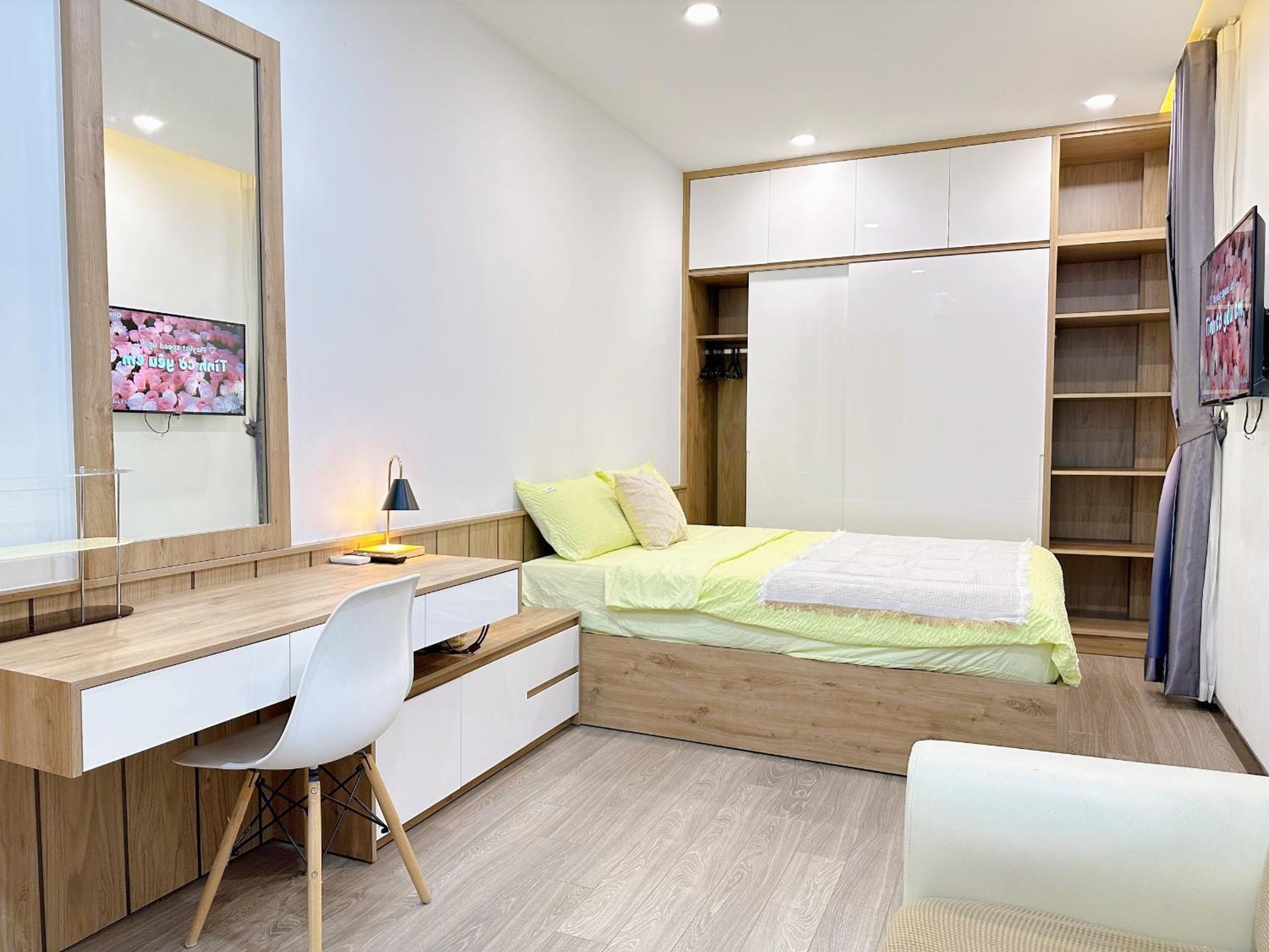 RiverSideHouse near AirPort. Separate Bedroom