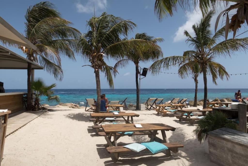 Goudhaen Luxury Private apartments Jan Thiel Beach