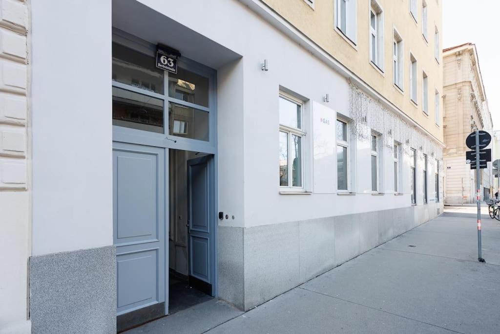 Urban Capsule Apartment - Near Mariahilfer Straße