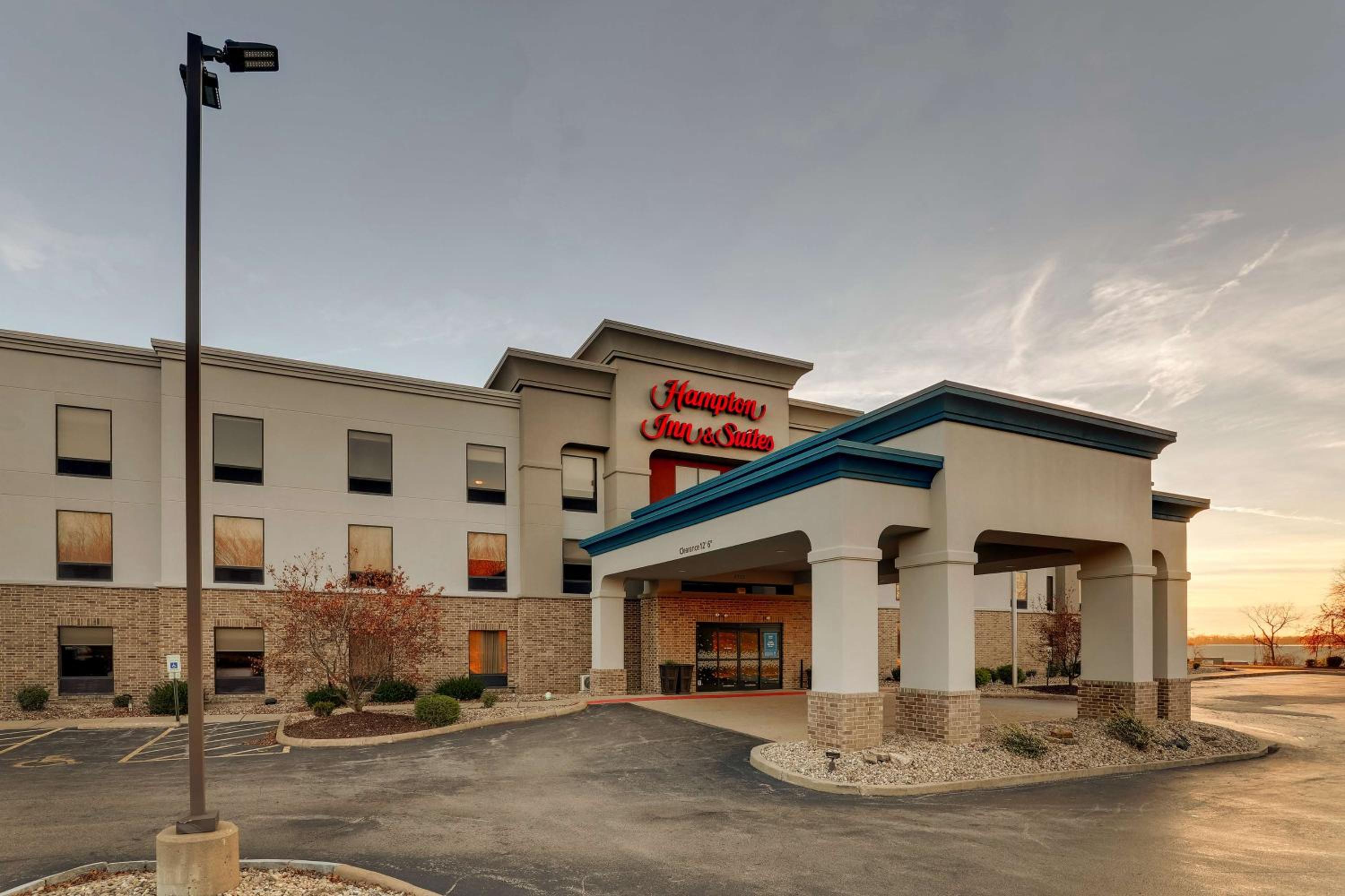 Hampton Inn Suites St. Louis - Edwardsville - Property Image 49