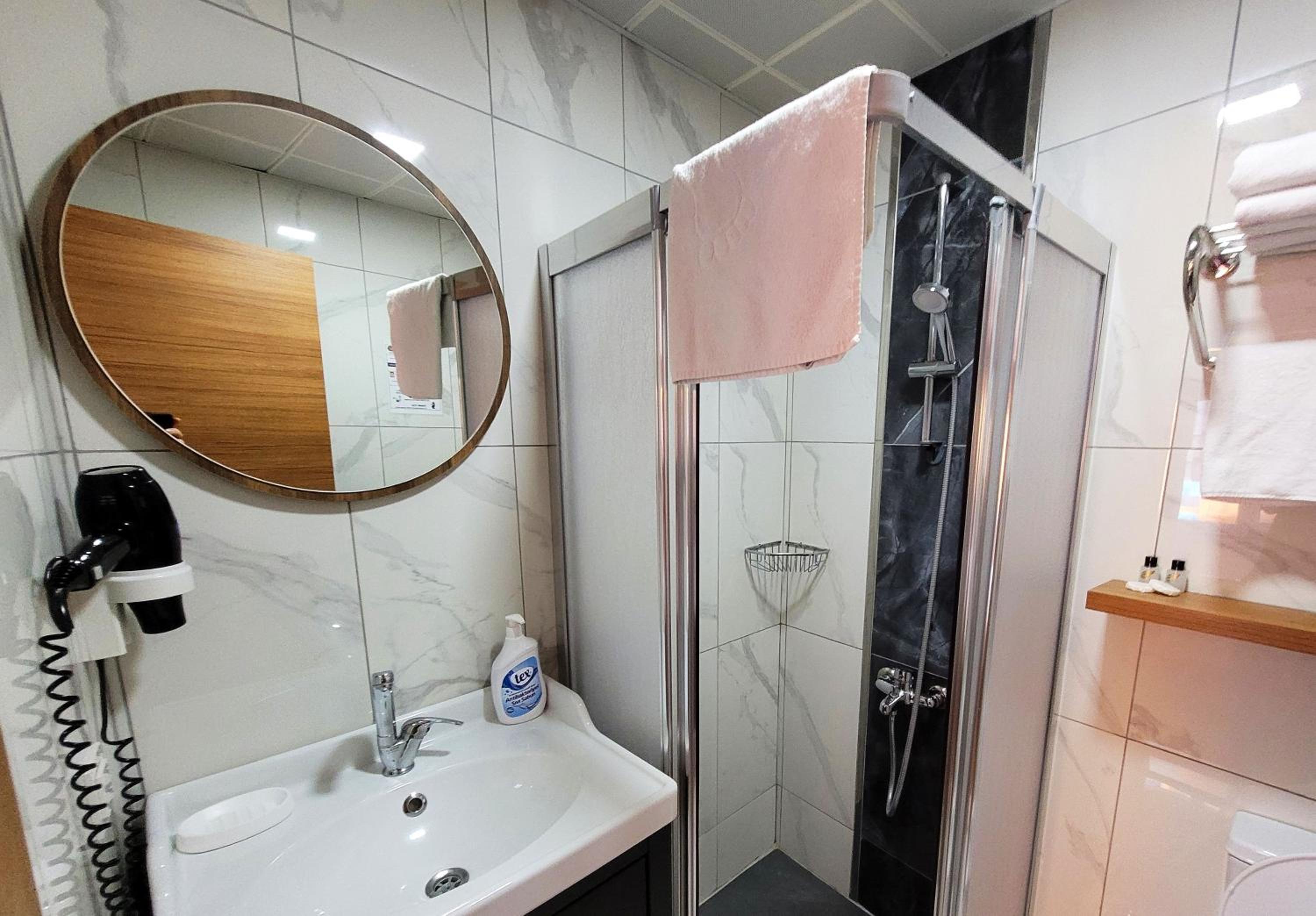 Marmara Guesthouse - Image 141