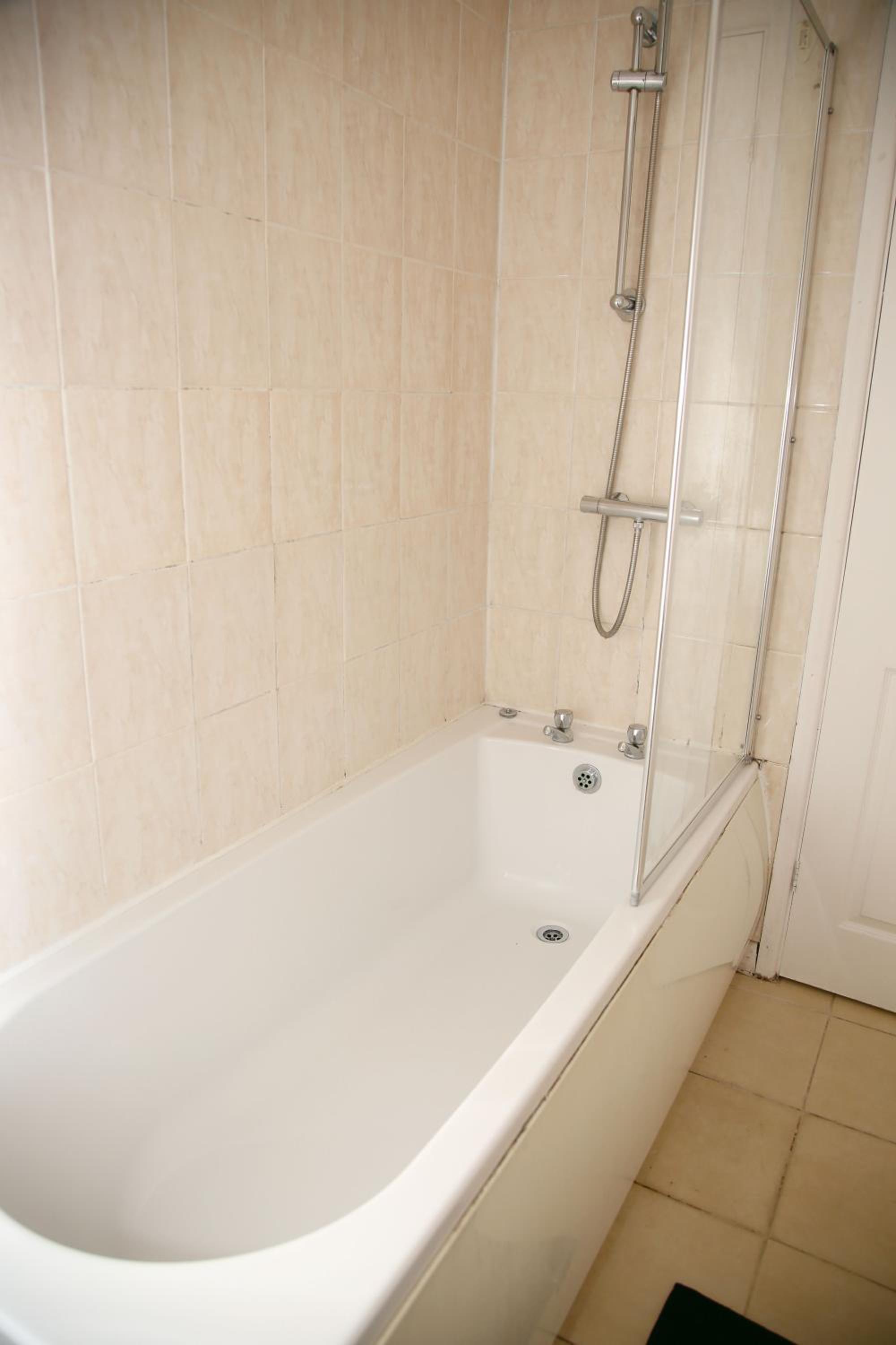 Colney Lane Lodge view 5