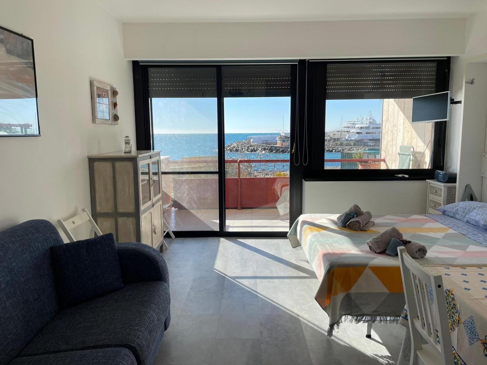 Sea Residence Porto Sole Vista Mare Con Posto Auto e Piscina view 4