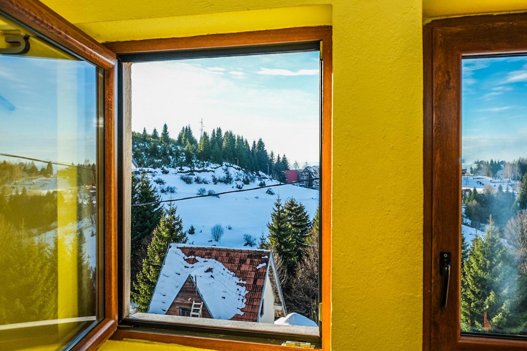 Vila Čajetinski biser-Apartment Classic view 3