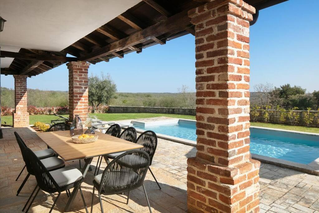 Rustic Villa Clematis with a pool in Istria view 2