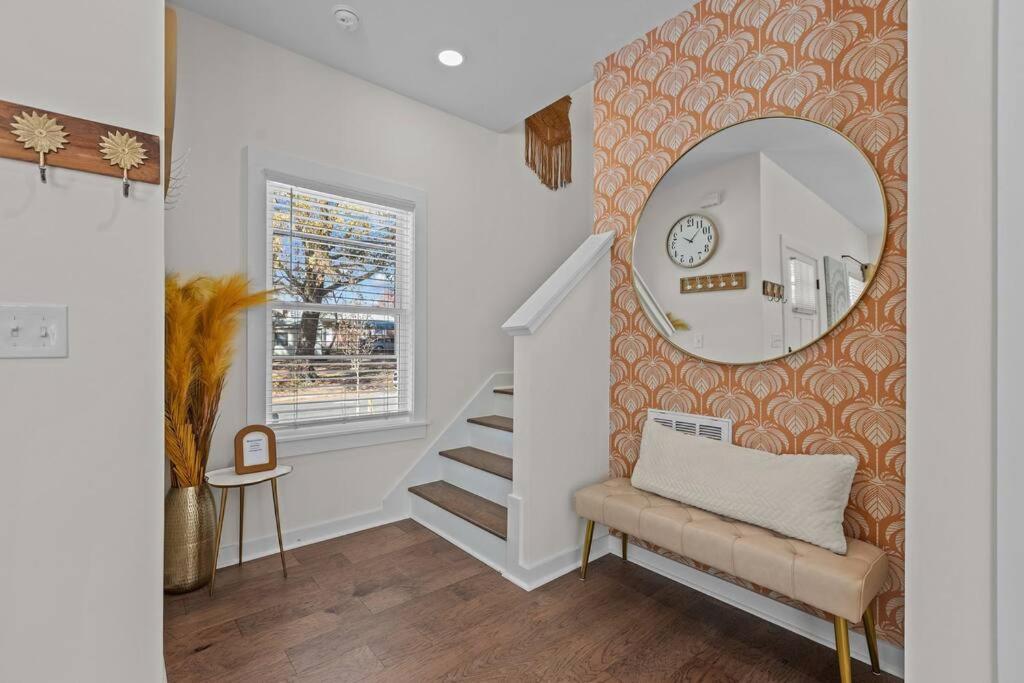 Contemporary Home, Close to Downtown and NCCU