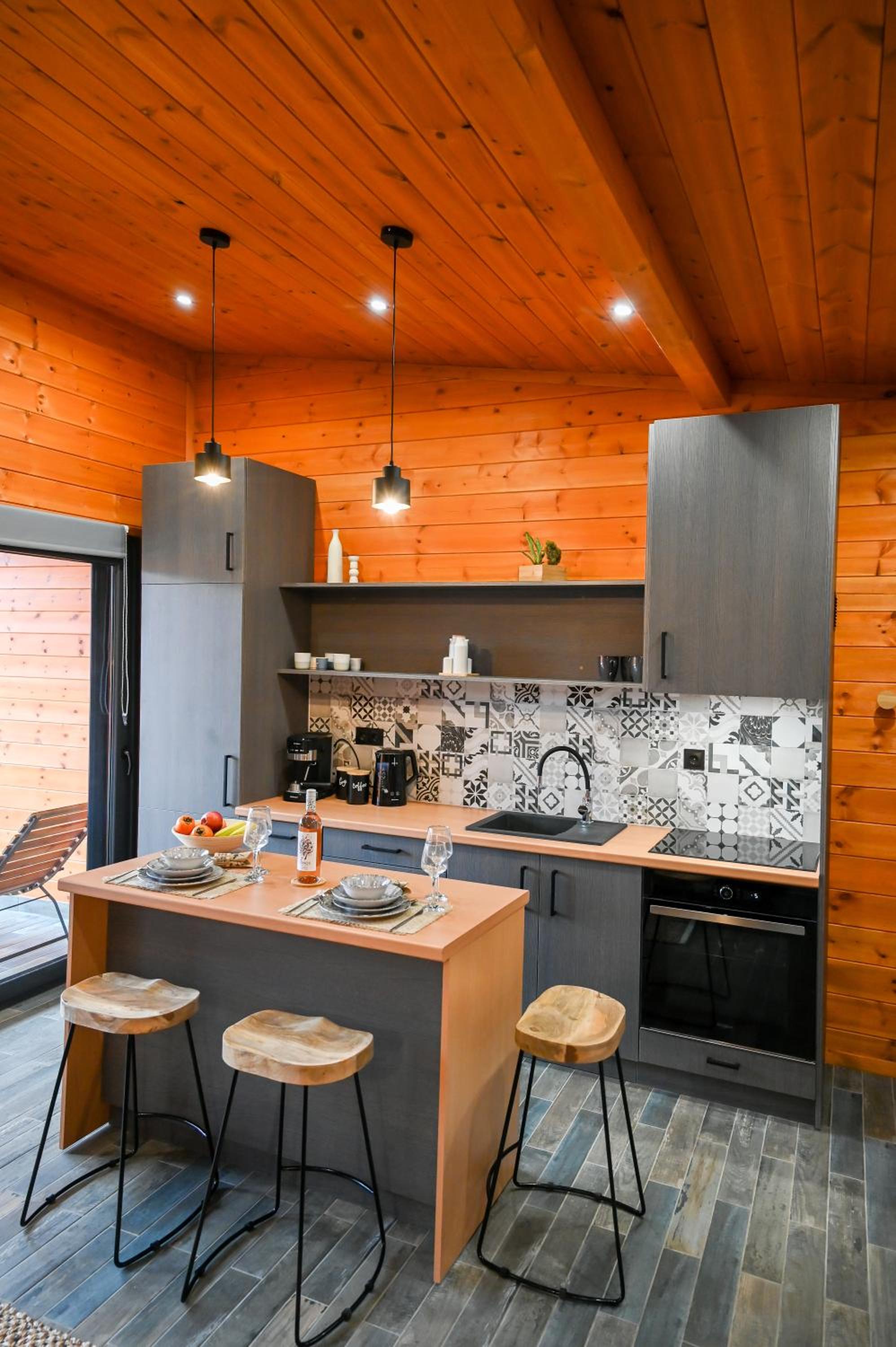 VB ECO SUITES