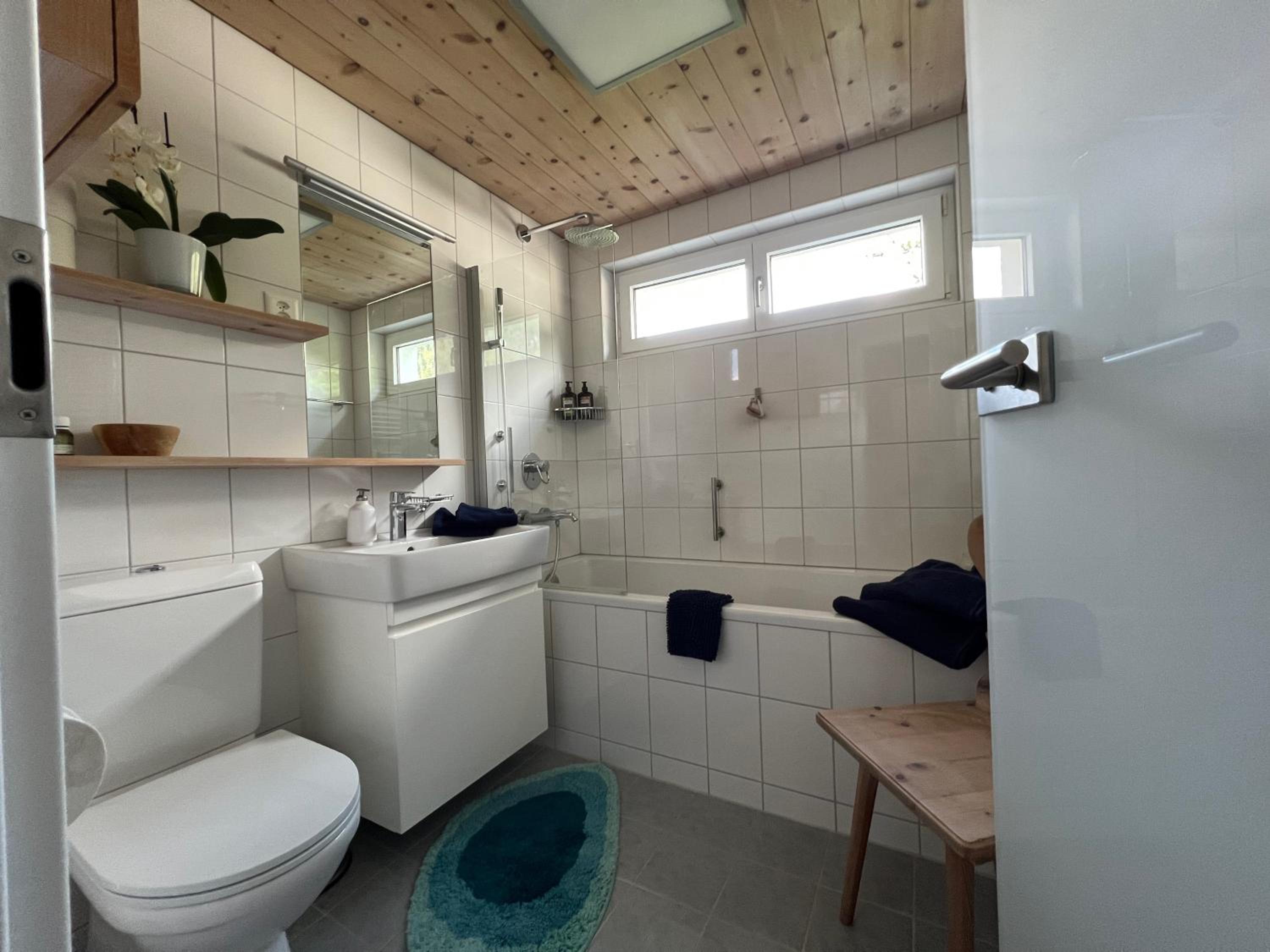 Chasa Stefania, modernes Engadiner Haus mit Wellness und Sauna