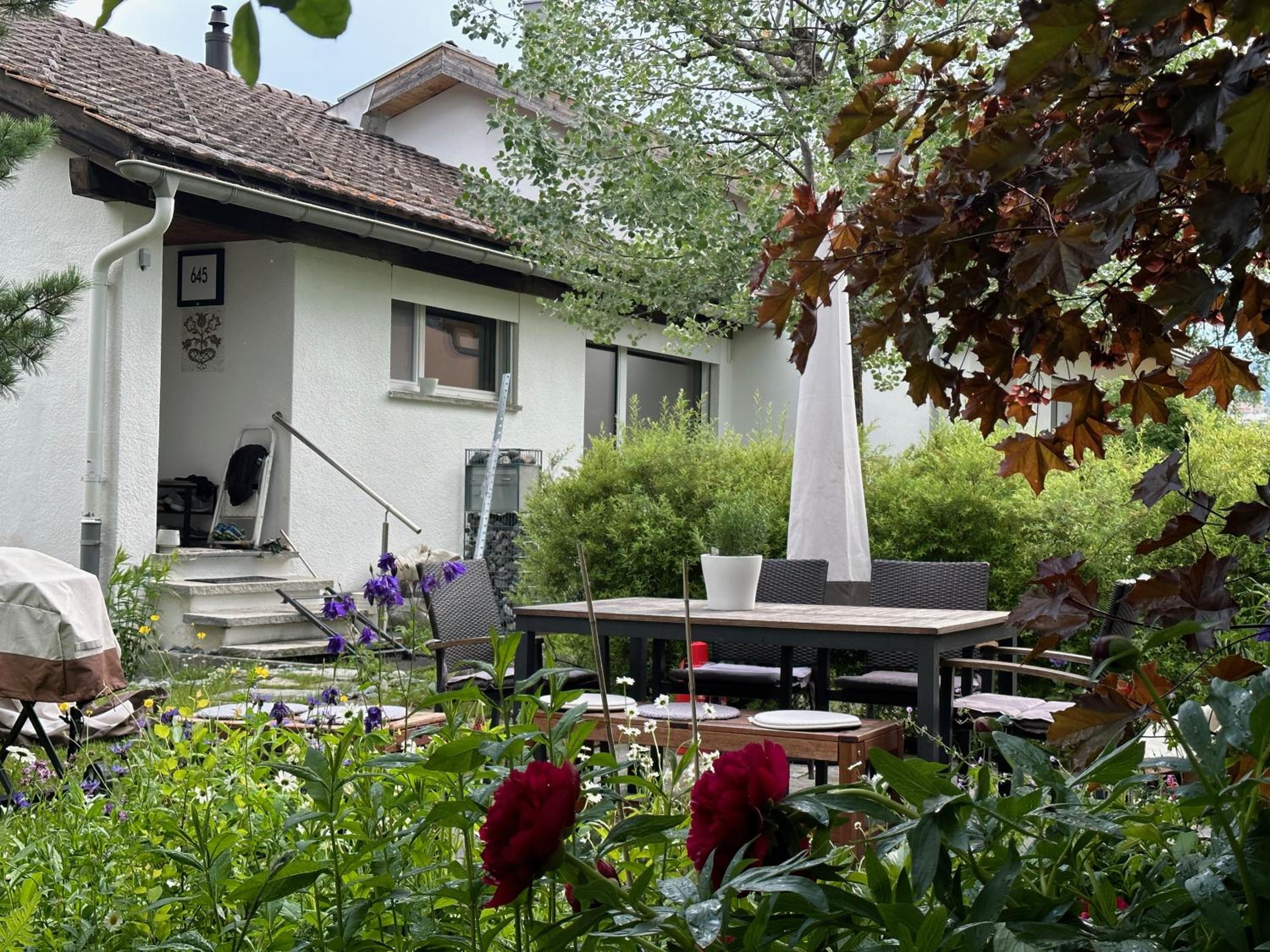 Chasa Stefania, modernes Engadiner Haus mit Wellness und Sauna