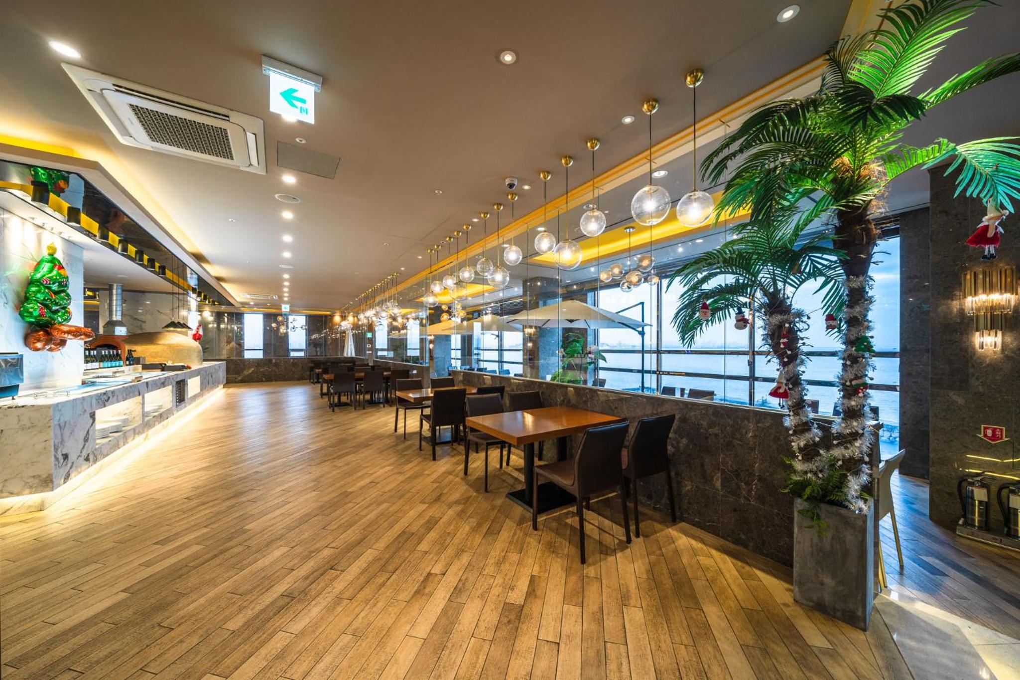 Inchon sky and sea ocean view hotel