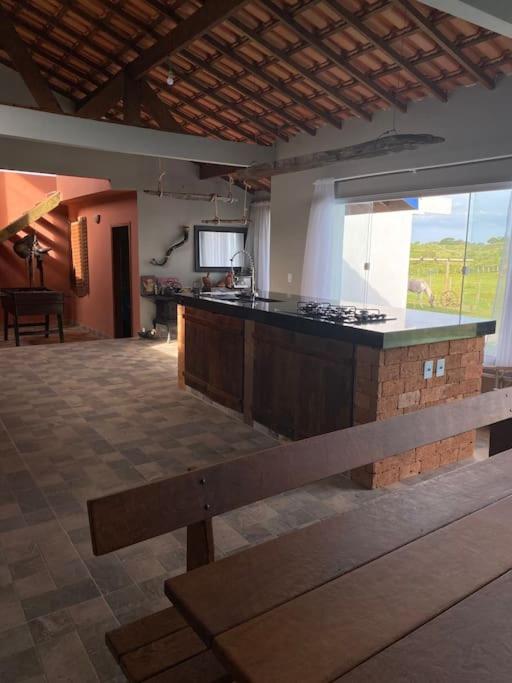 Casa de campo! Lugar de paz! Próxima as praias não oferecemos roupa de cama e banho