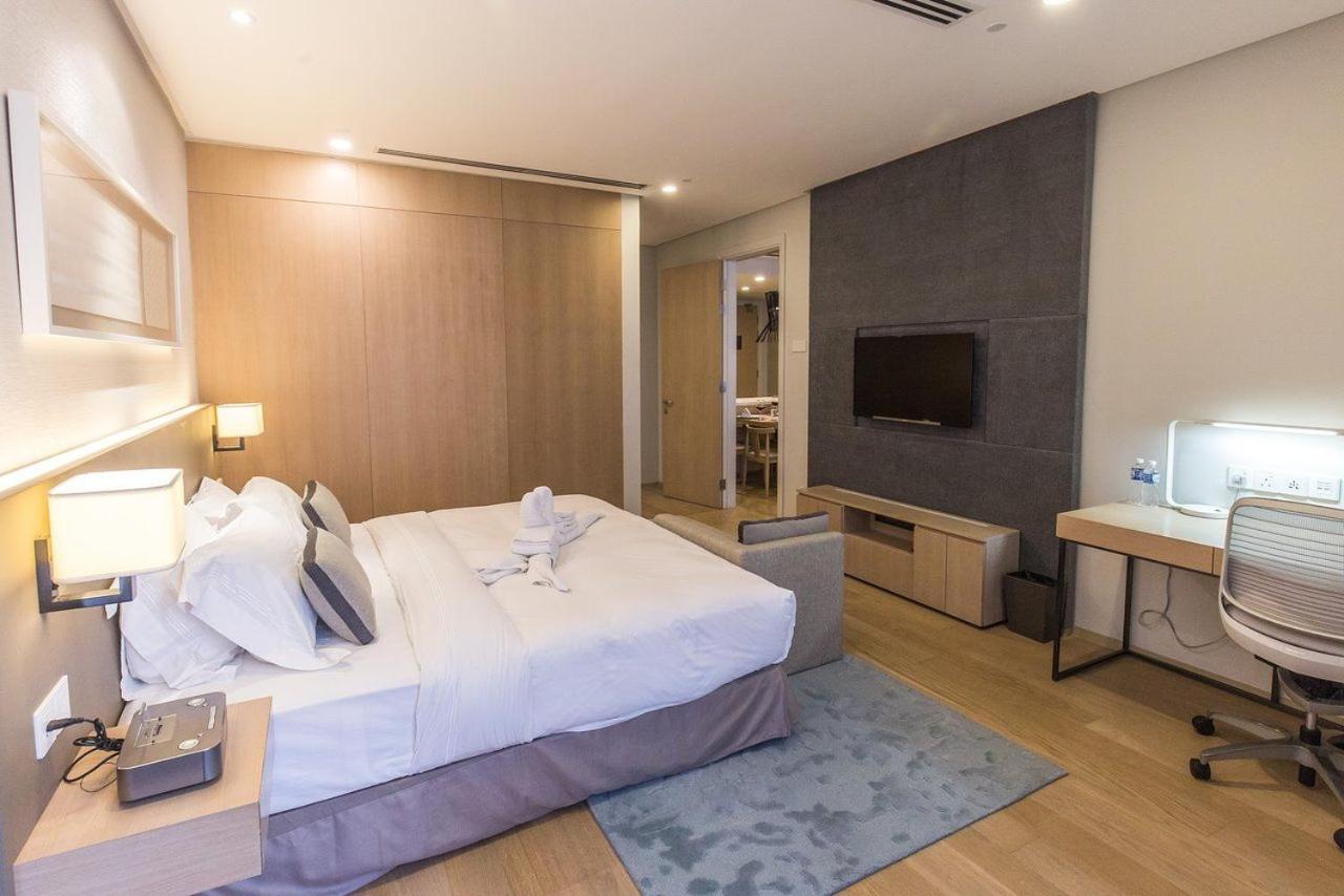 KLCC VIEW - Executive One Bedroom Suite with Wifi & Netflix