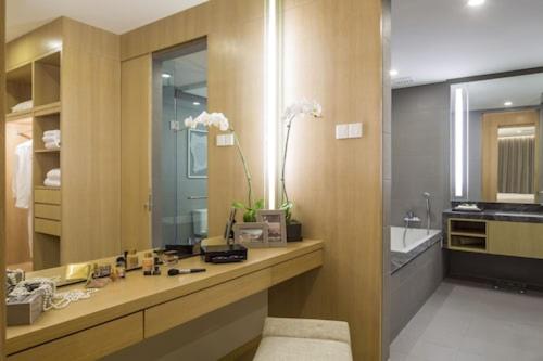 KLCC VIEW - Executive One Bedroom Suite with Wifi & Netflix