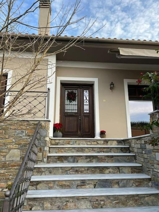 The Villea Cottage - 5 bed house in Alli Meria view 3