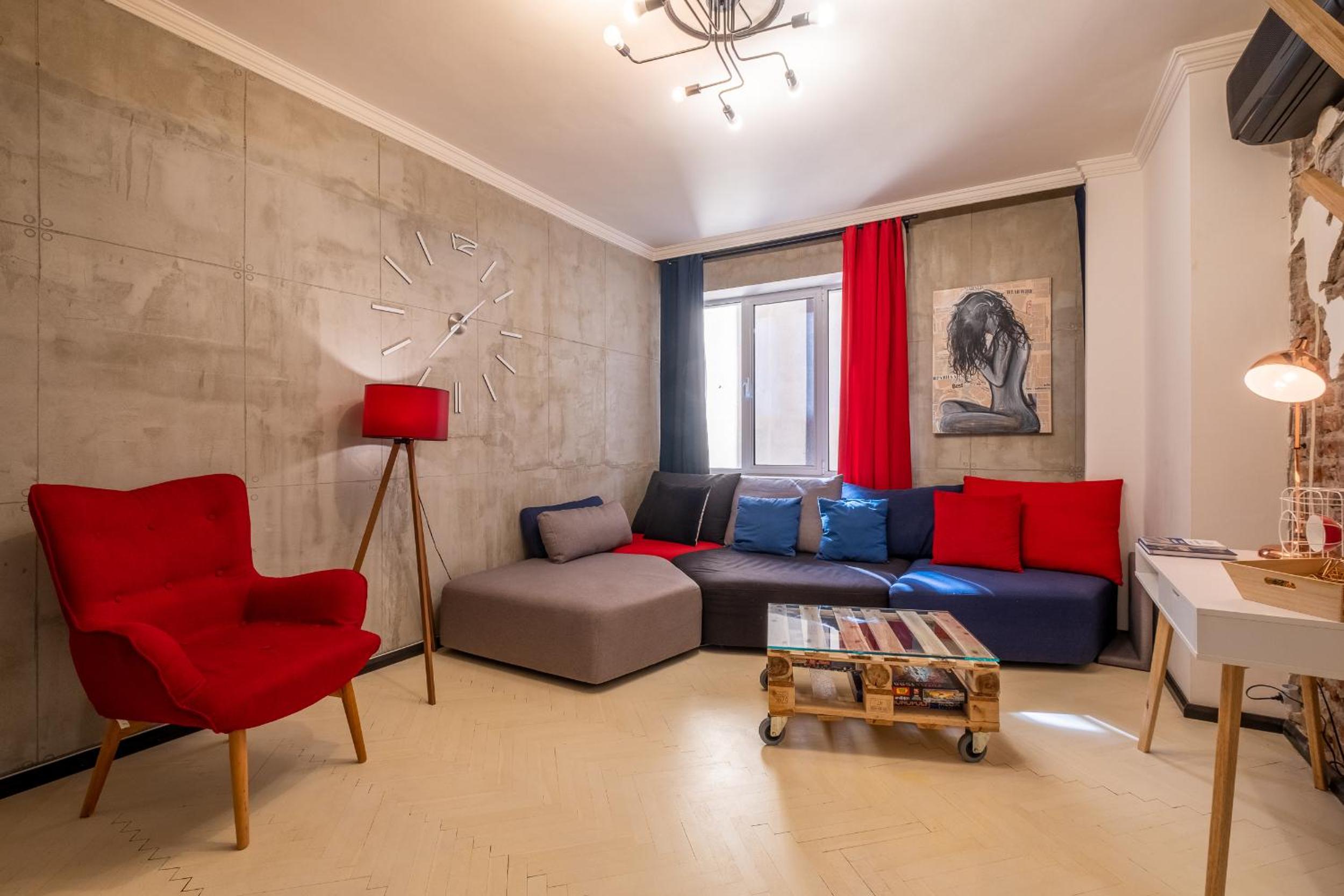Modern , spacious 2BR apartment in top center