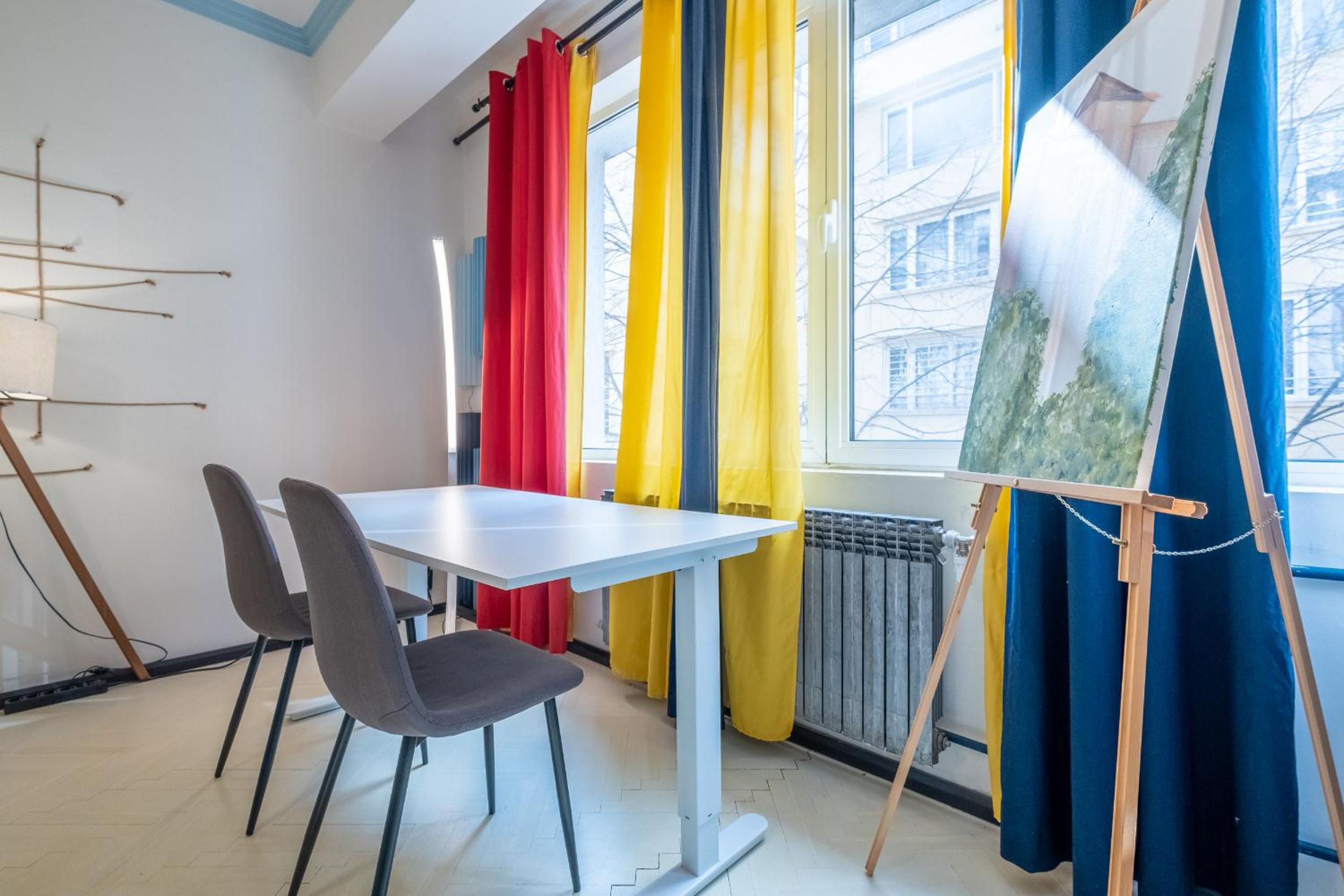 Modern , spacious 2BR apartment in top center