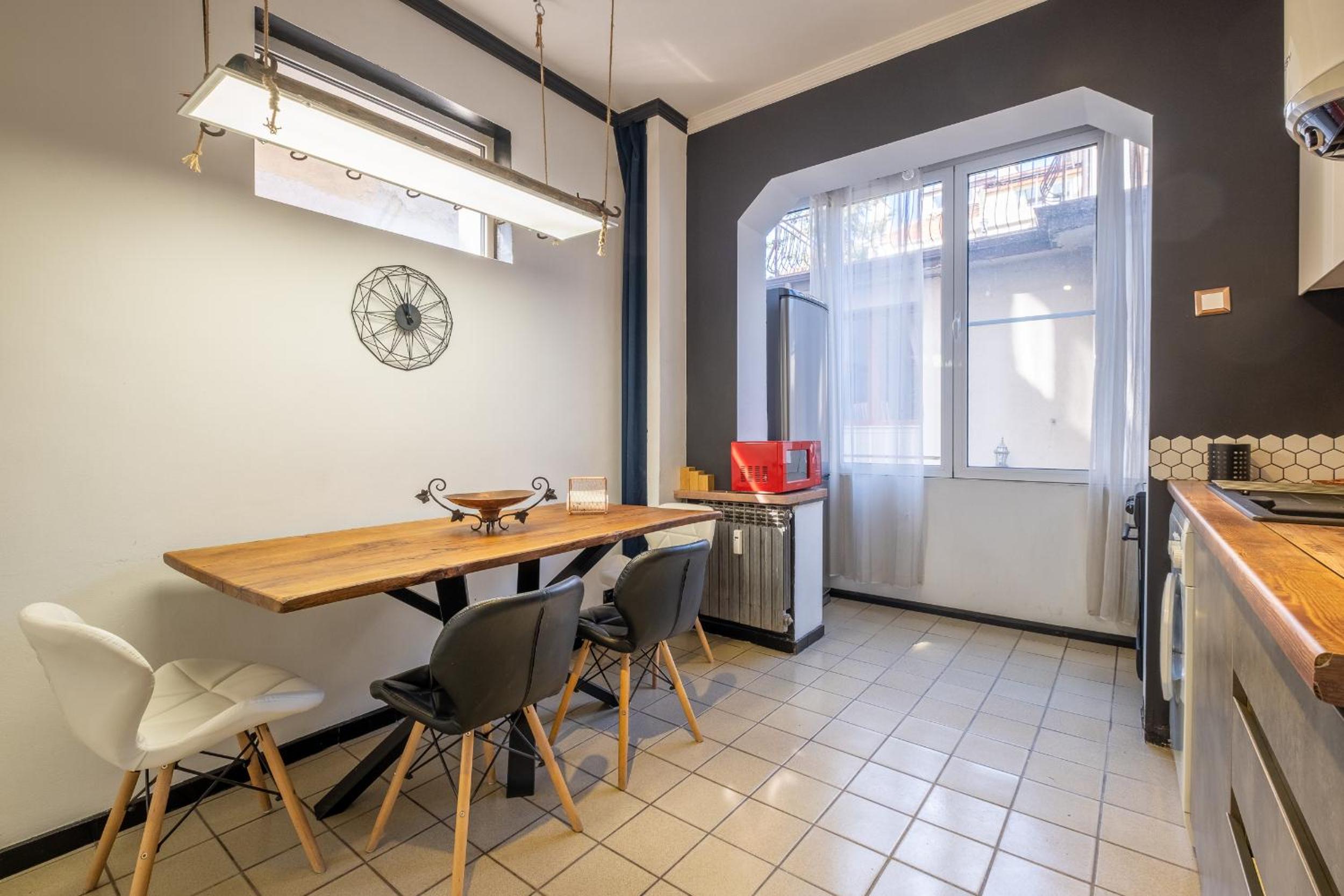 Modern , spacious 2BR apartment in top center