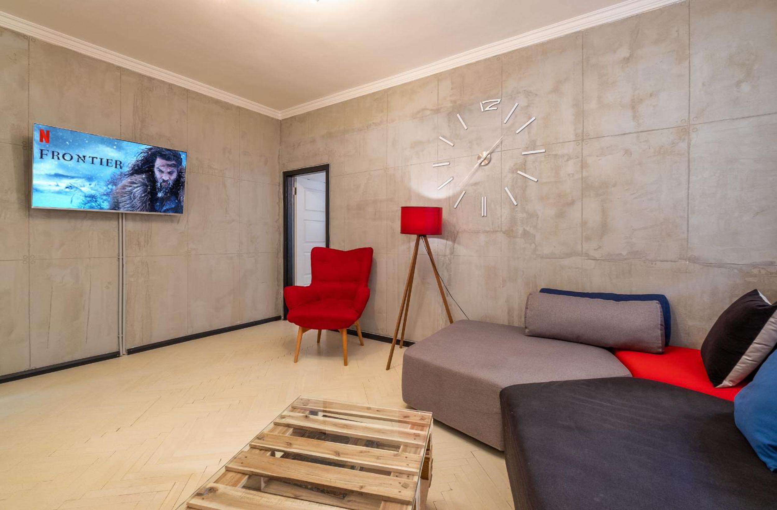 Modern , spacious 2BR apartment in top center