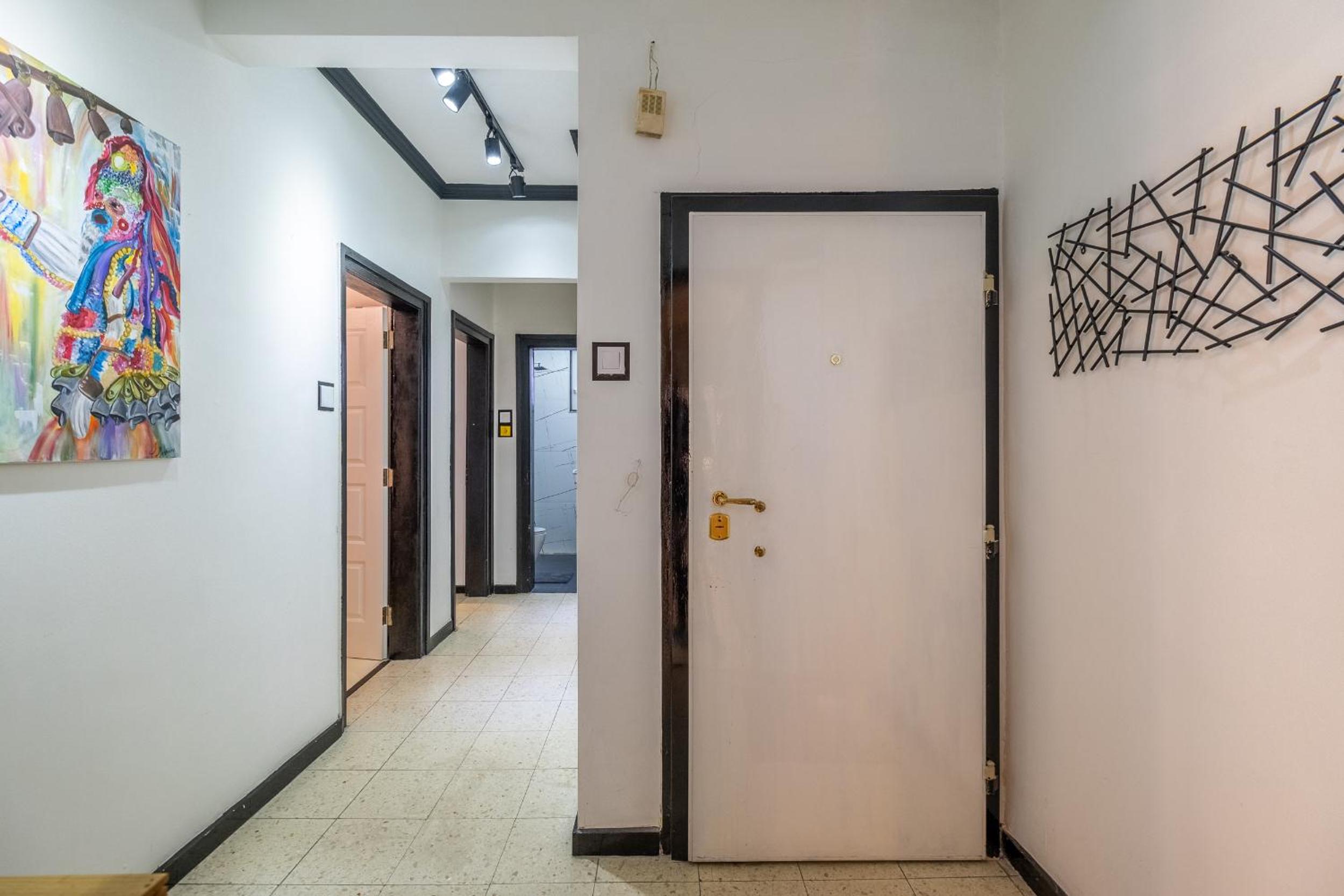 Modern , spacious 2BR apartment in top center