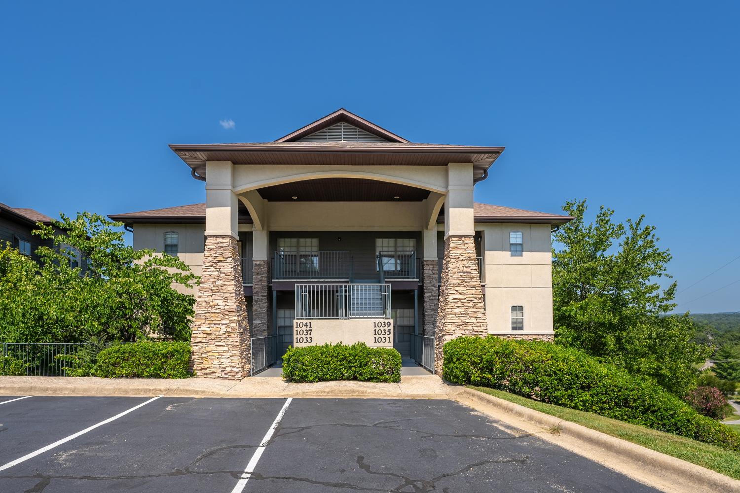 1031 Branson luxury retreat-Golf view-SilverDollar - Property Image 5