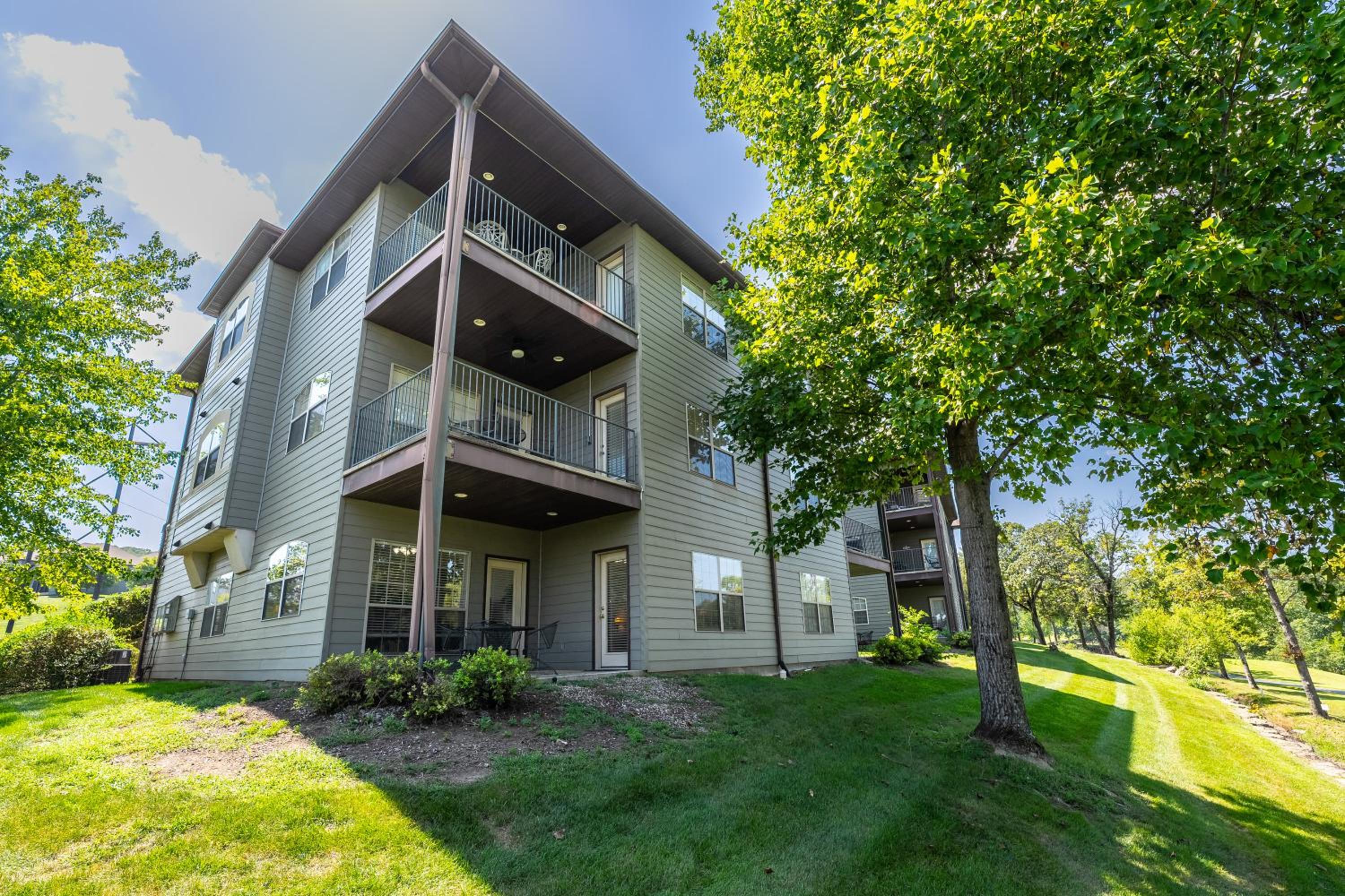 1031 Branson luxury retreat-Golf view-SilverDollar - Property Image 15