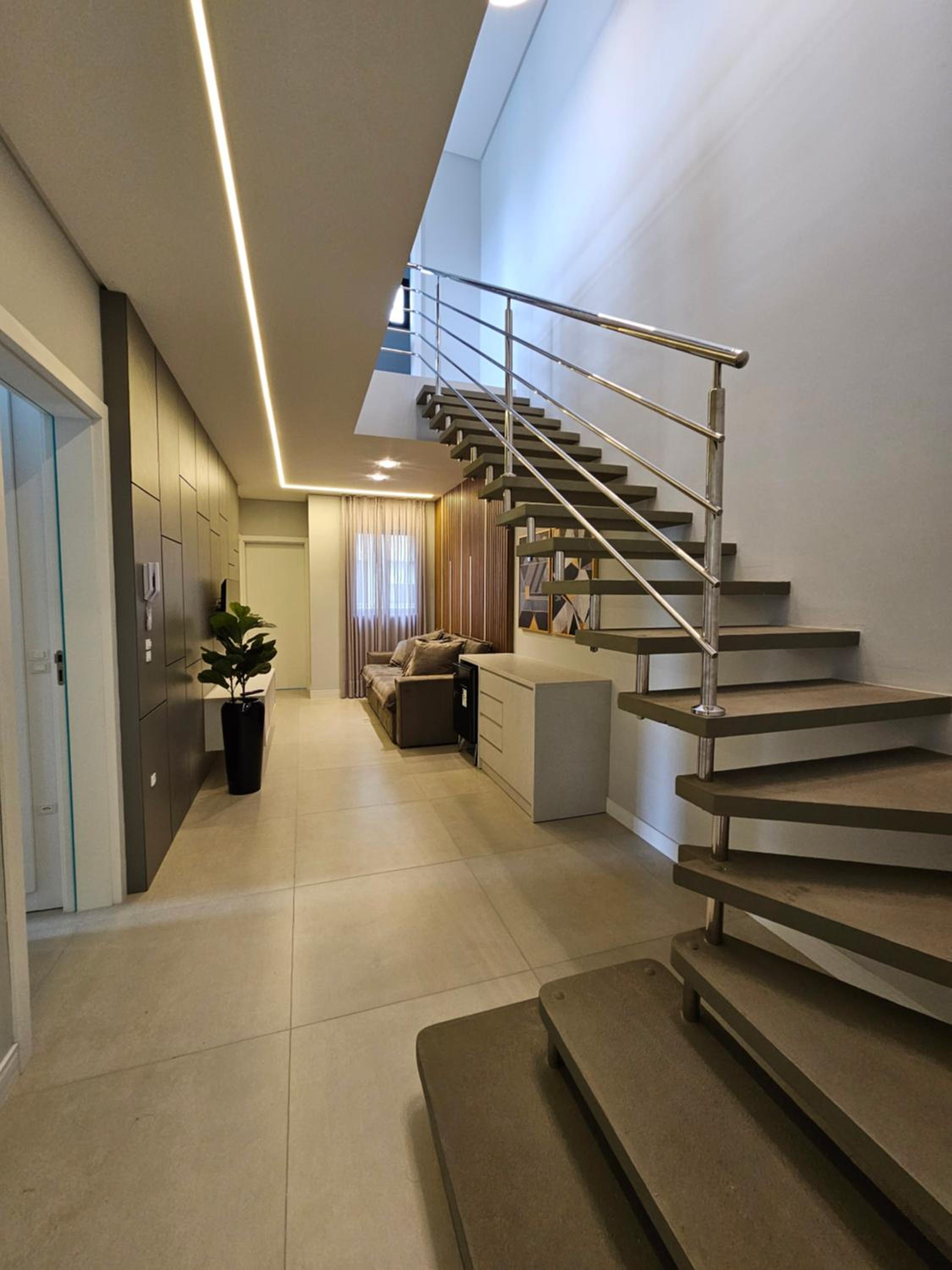 INCRÍVEL DUPLEX COM JACUZZI PRÓXIMO AO MAR, 3 SUÍTES, Apt 408