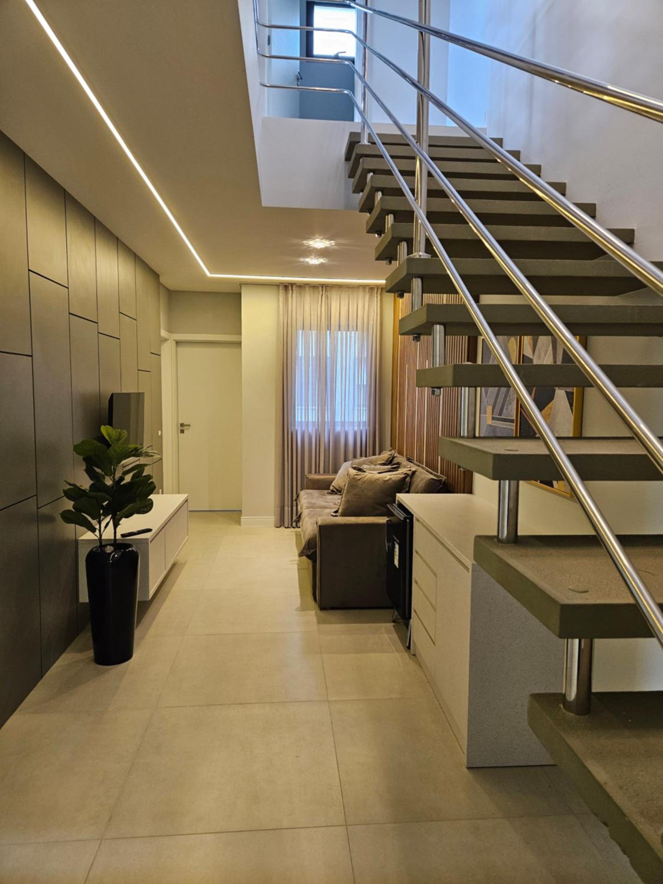 INCRÍVEL DUPLEX COM JACUZZI PRÓXIMO AO MAR, 3 SUÍTES, Apt 408