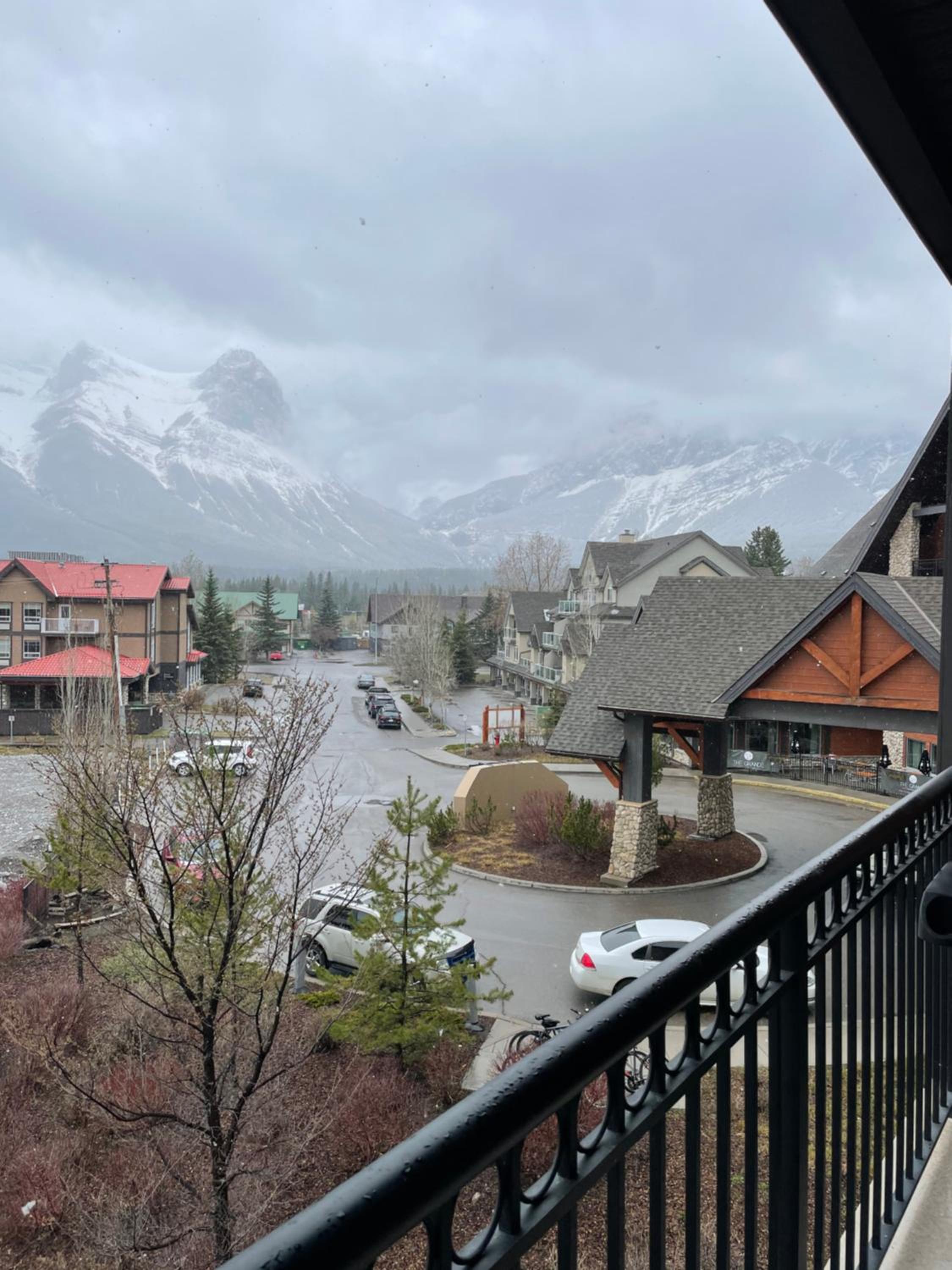 Family friendly 2BR/2BA condo - Views & Location!!