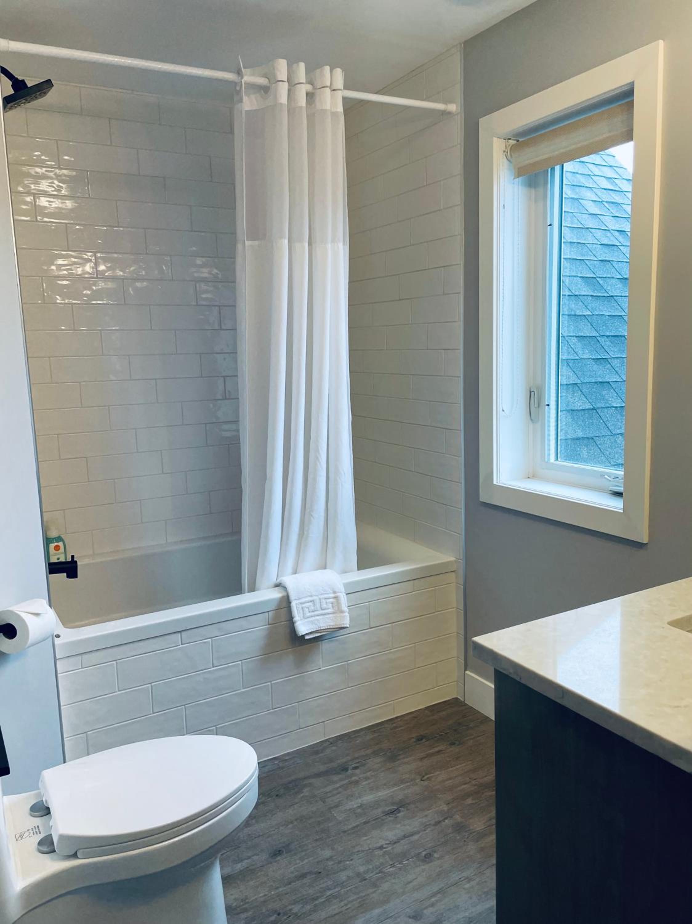 Family friendly 2BR/2BA condo - Views & Location!!