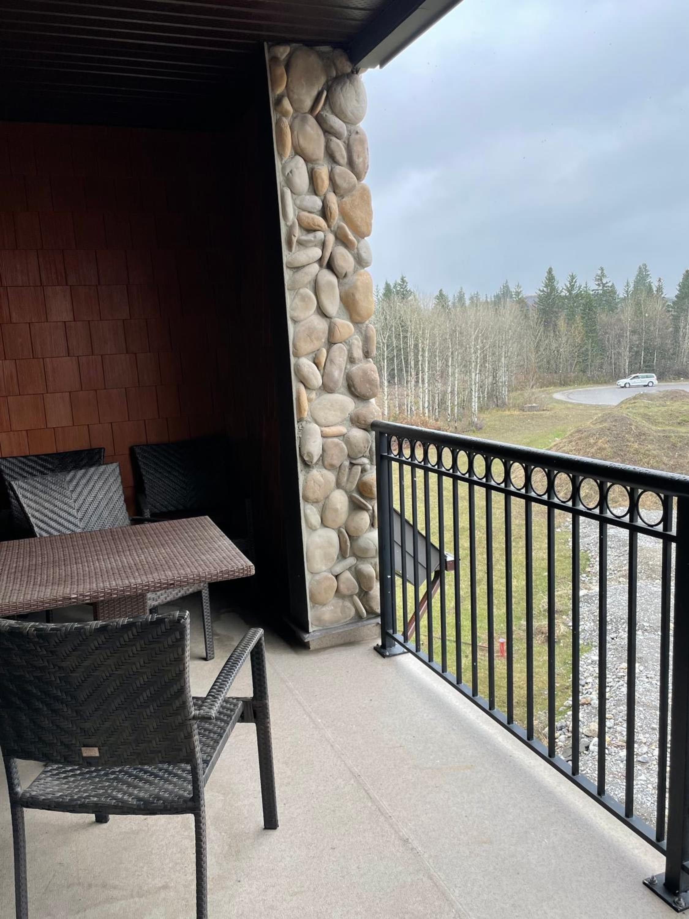 Family friendly 2BR/2BA condo - Views & Location!!