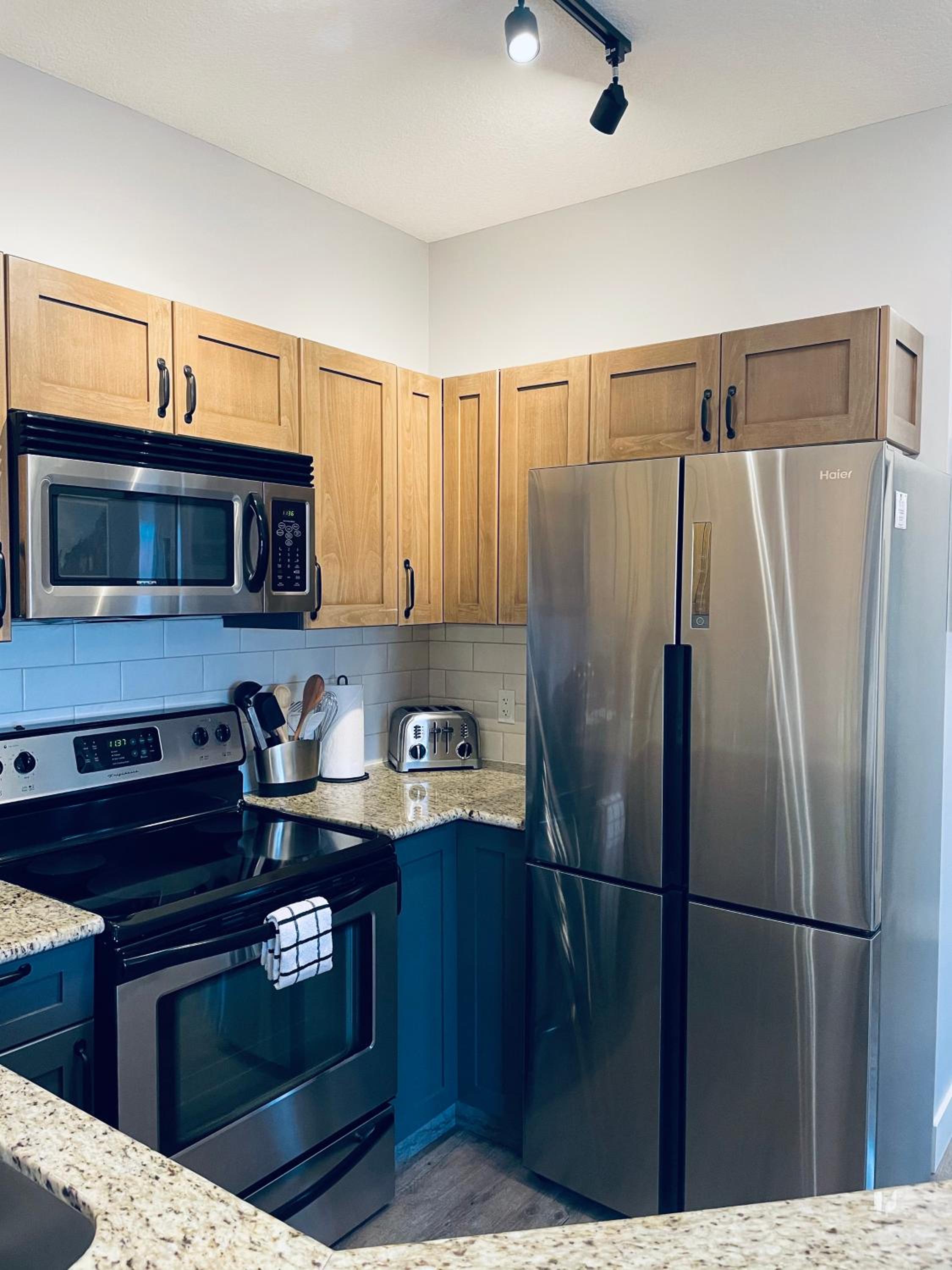 Family friendly 2BR/2BA condo - Views & Location!!