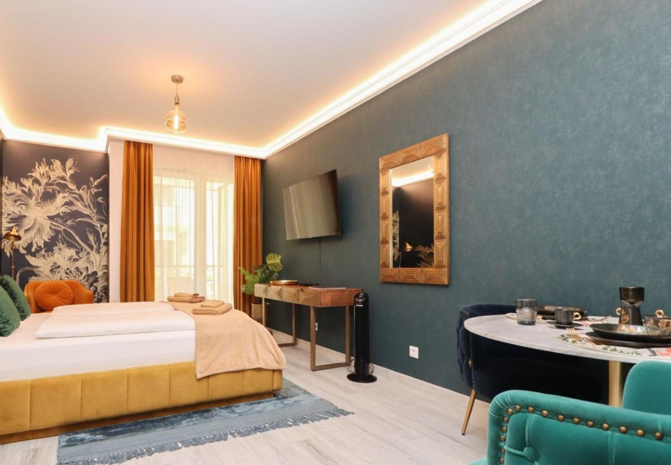 Grand Suites Central