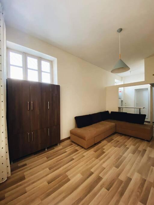 Tbilisi Apartment Marjanishvili Theatre