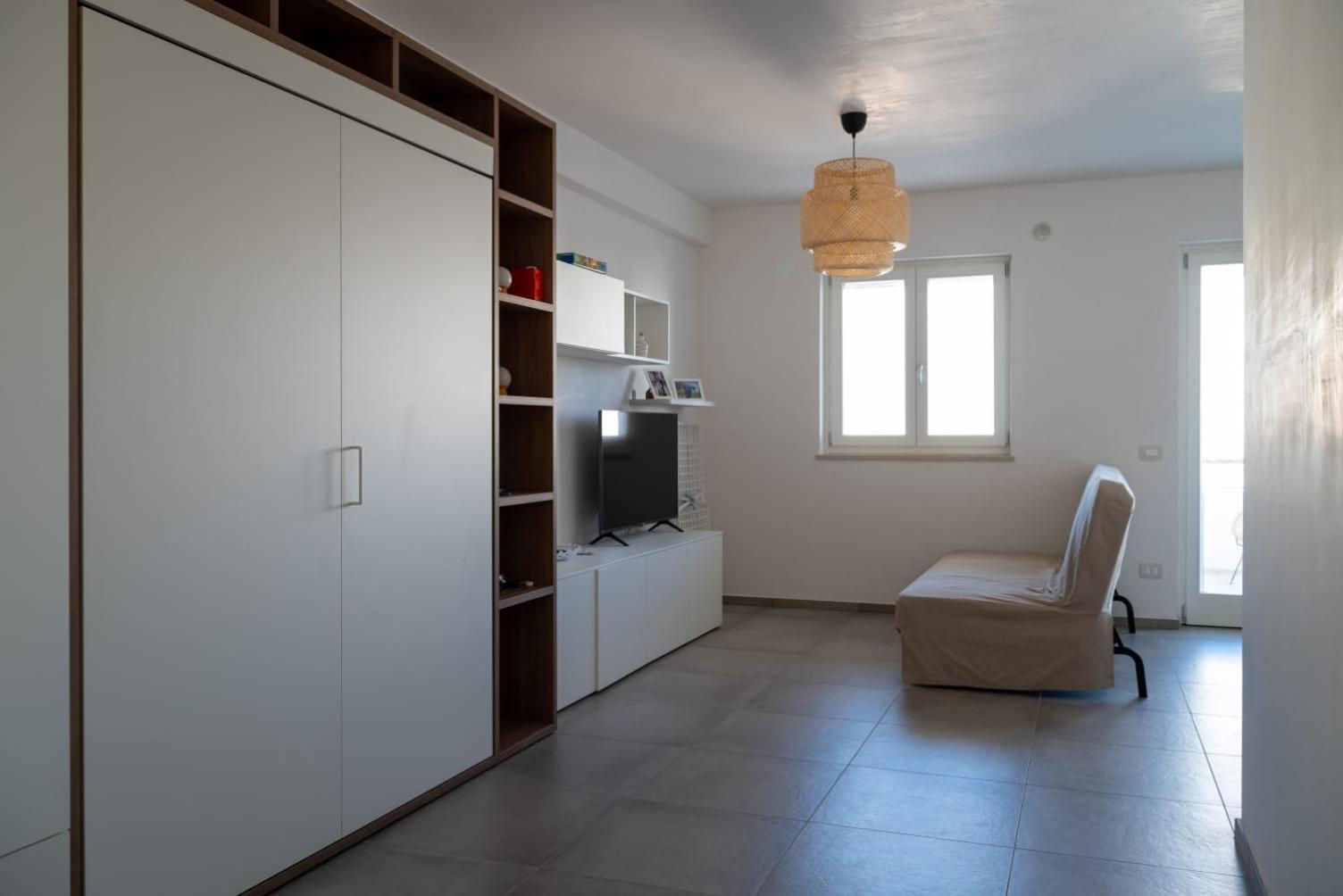 Valentina Home view 4