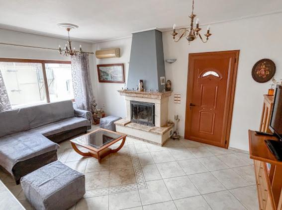 Ouranias House