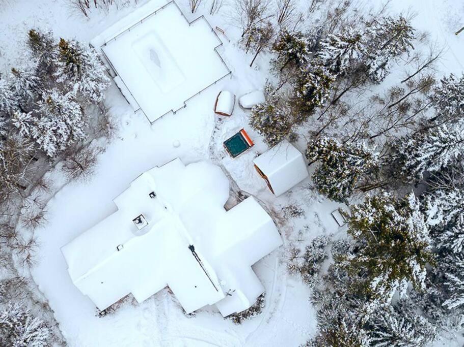 Chalet White Rabbit au Lac Fiddler