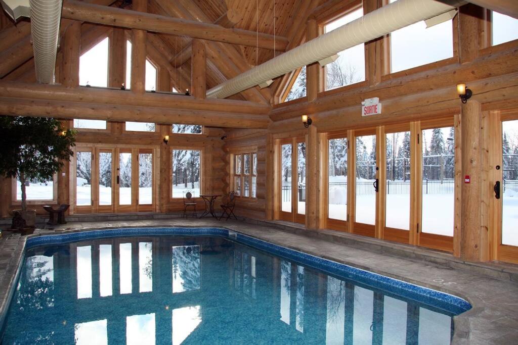 Chalet White Rabbit au Lac Fiddler