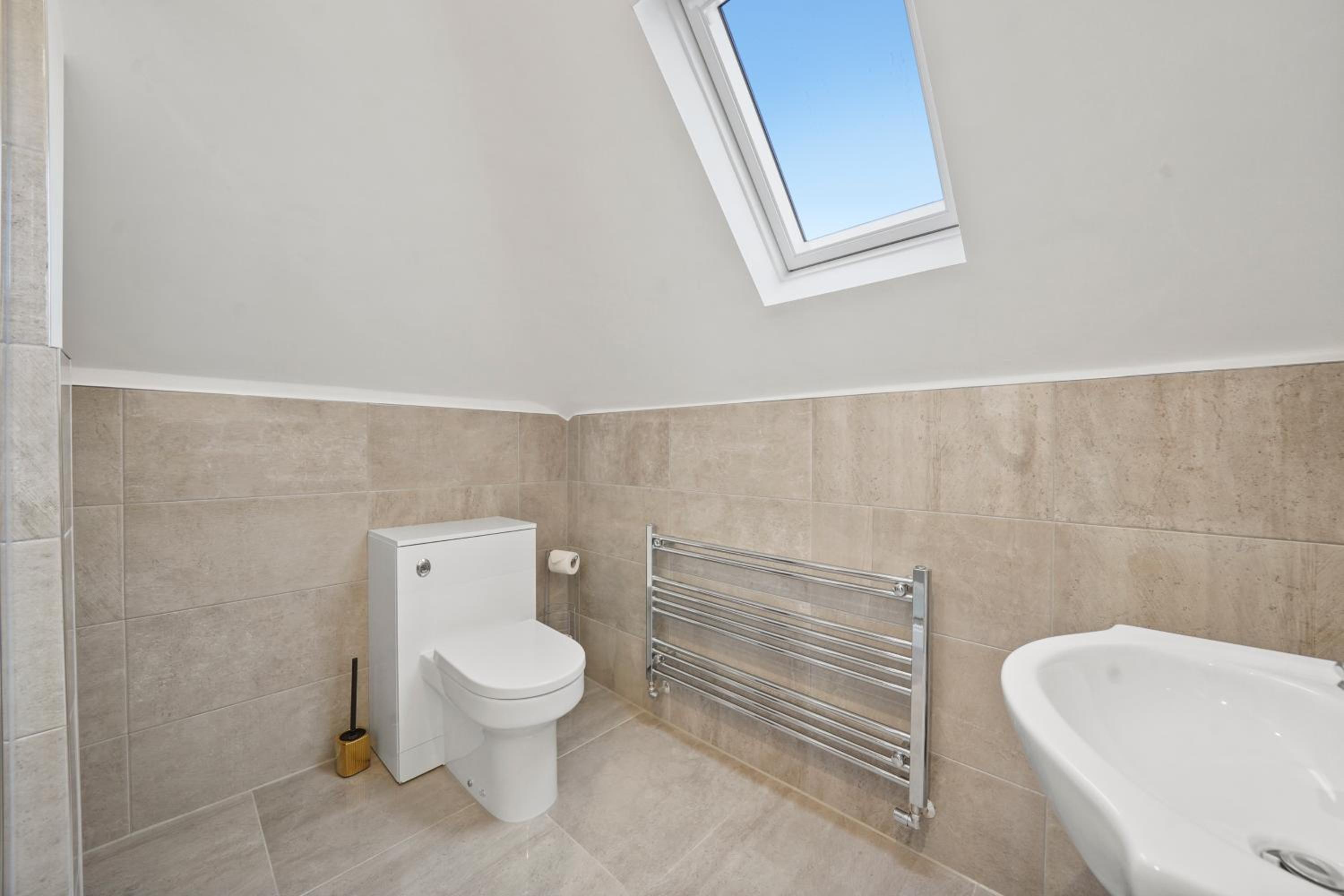 BridgeCity Central Maidstone Spacious 1 Bed Flat - f10 view 5