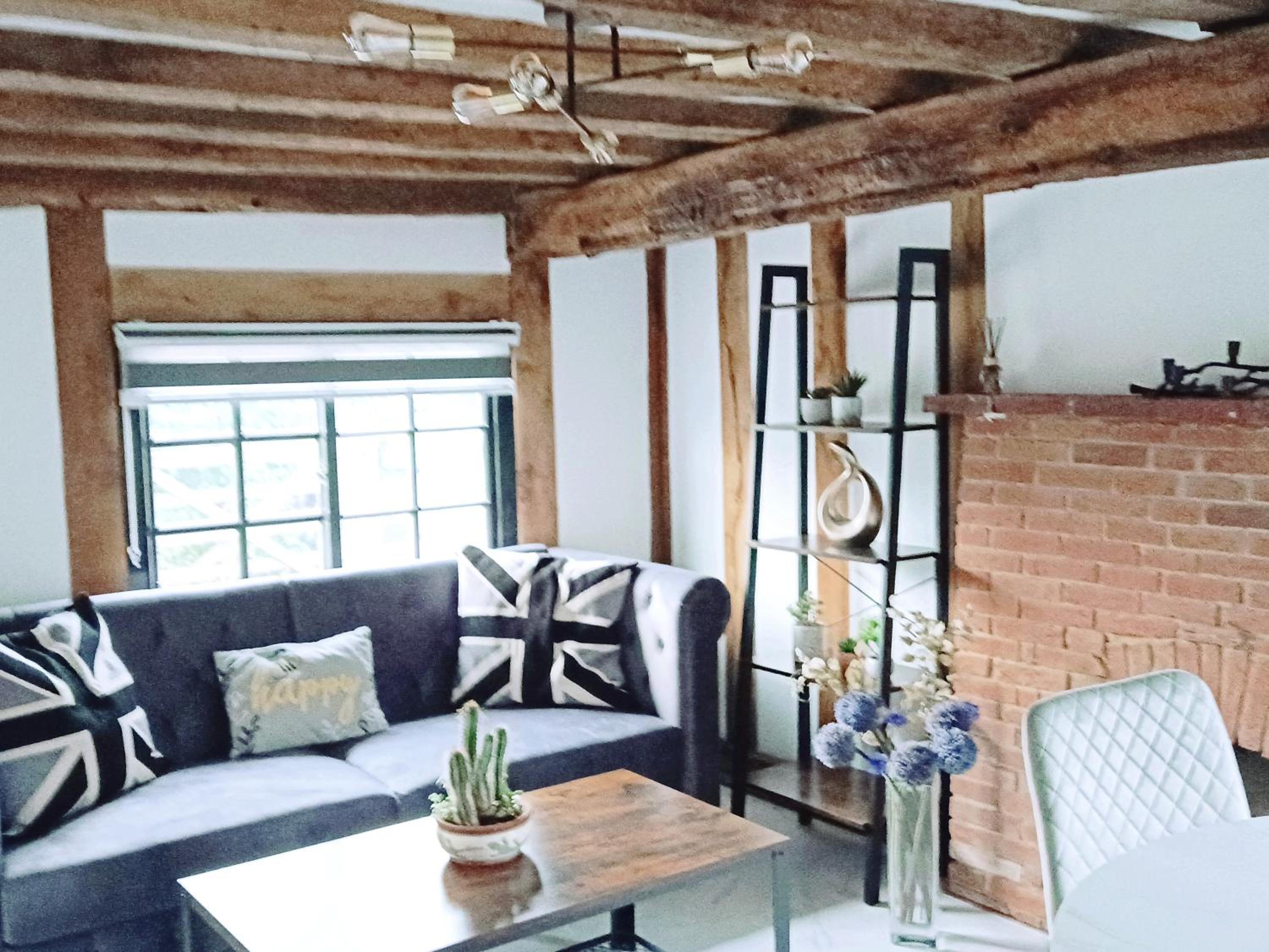 Stansted Airport Cottage