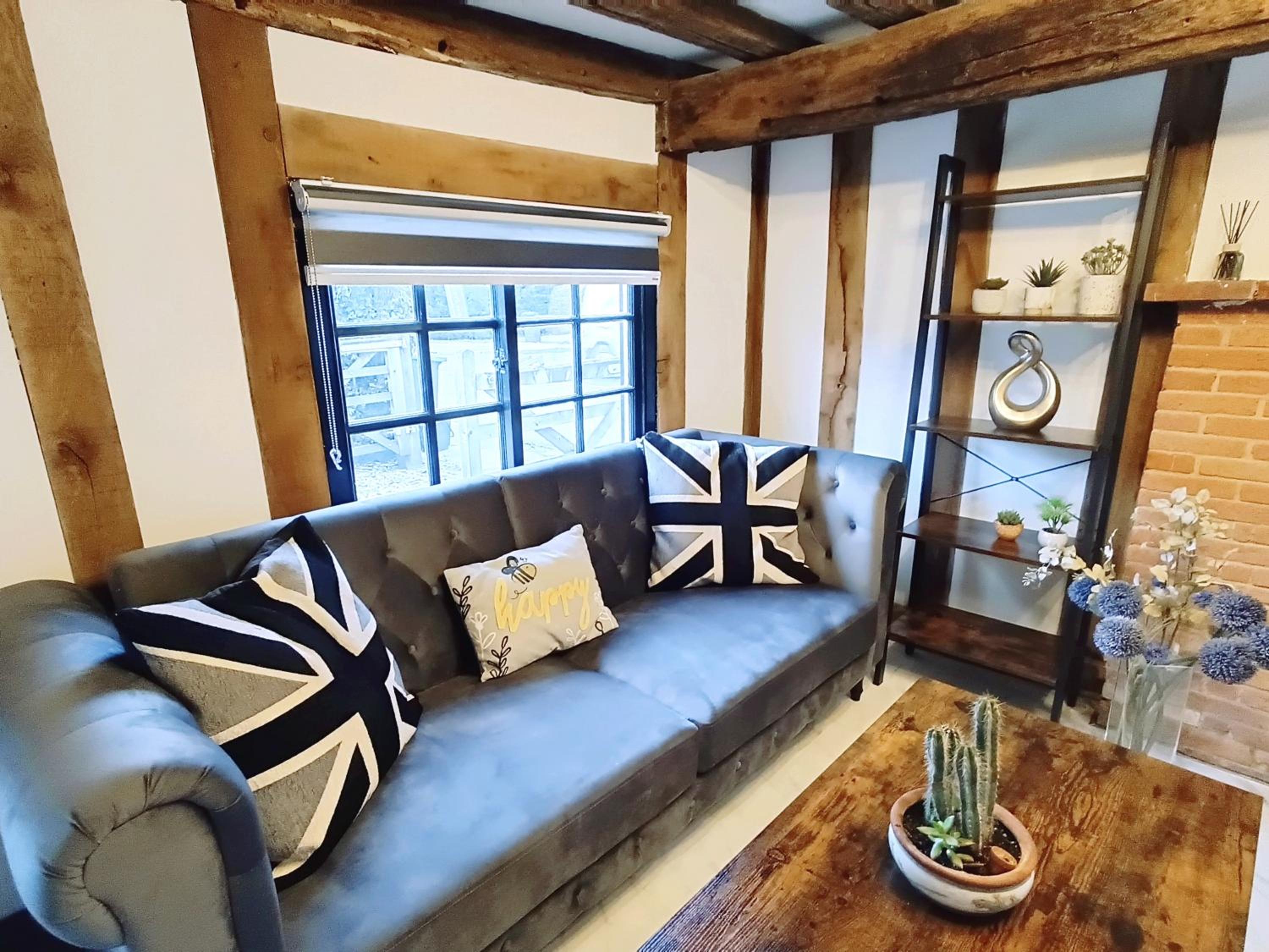 Stansted Airport Cottage
