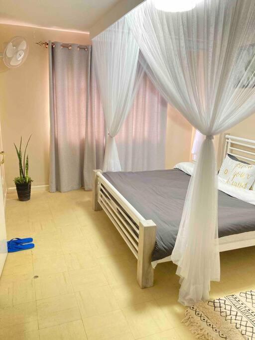 Pristine Luxury 2 bedroom Apartment-South C view 5