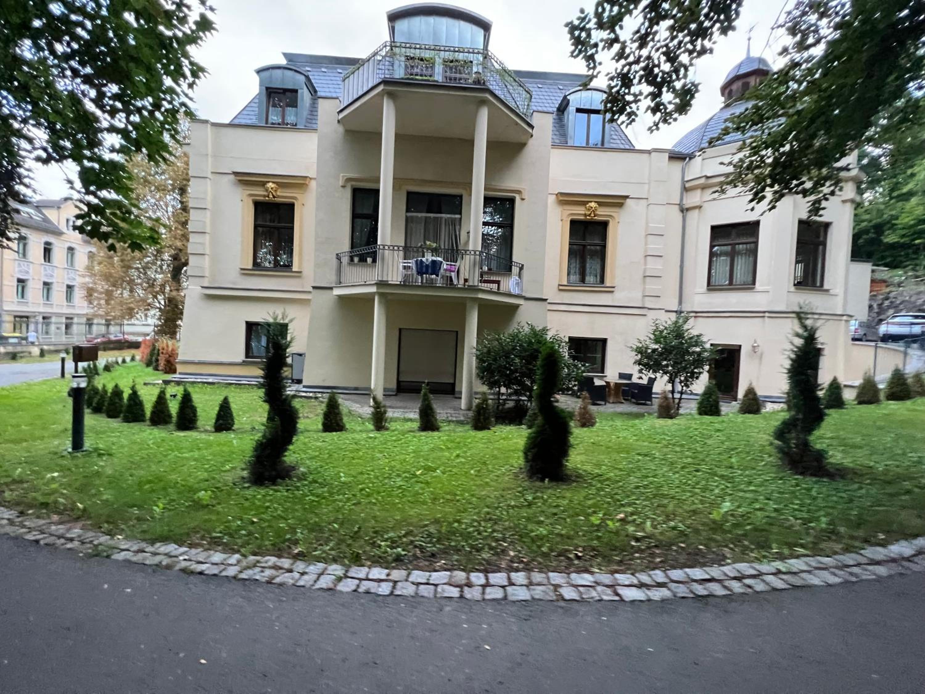 Villa Louis Hirsch