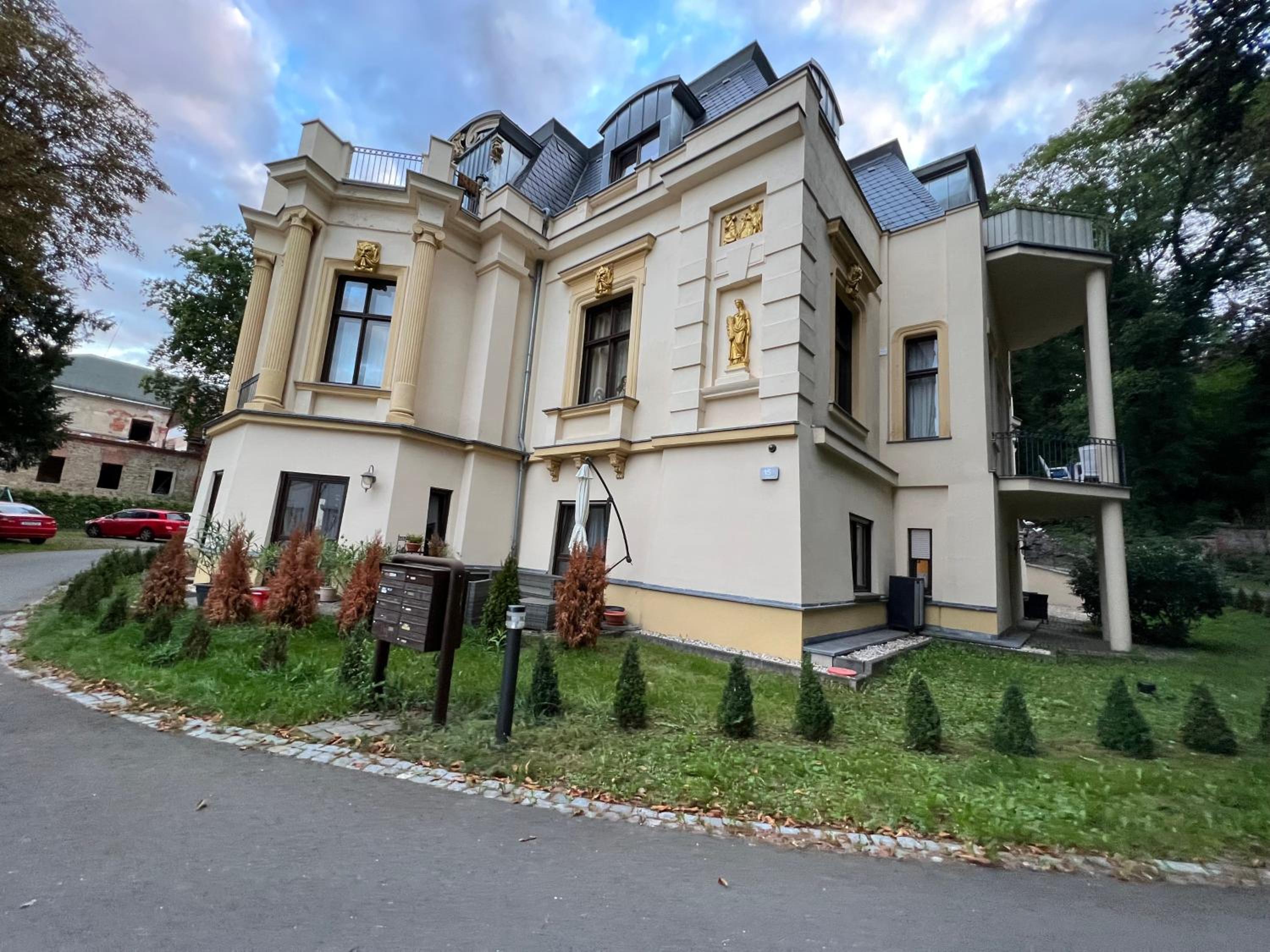 Villa Louis Hirsch