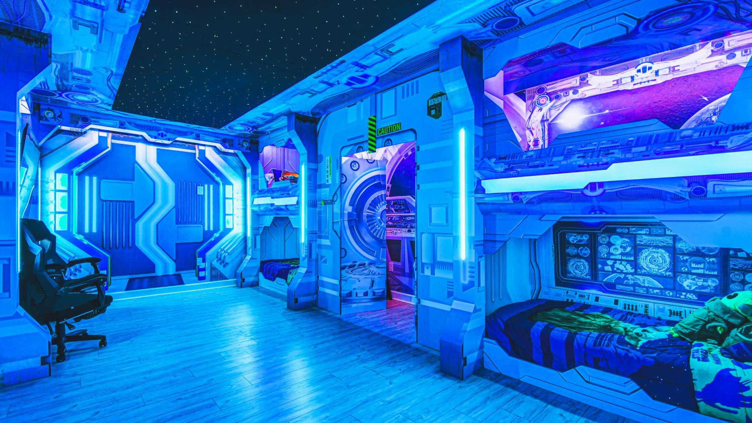 Themed Bedrooms & Private Pool Near Disney view 4