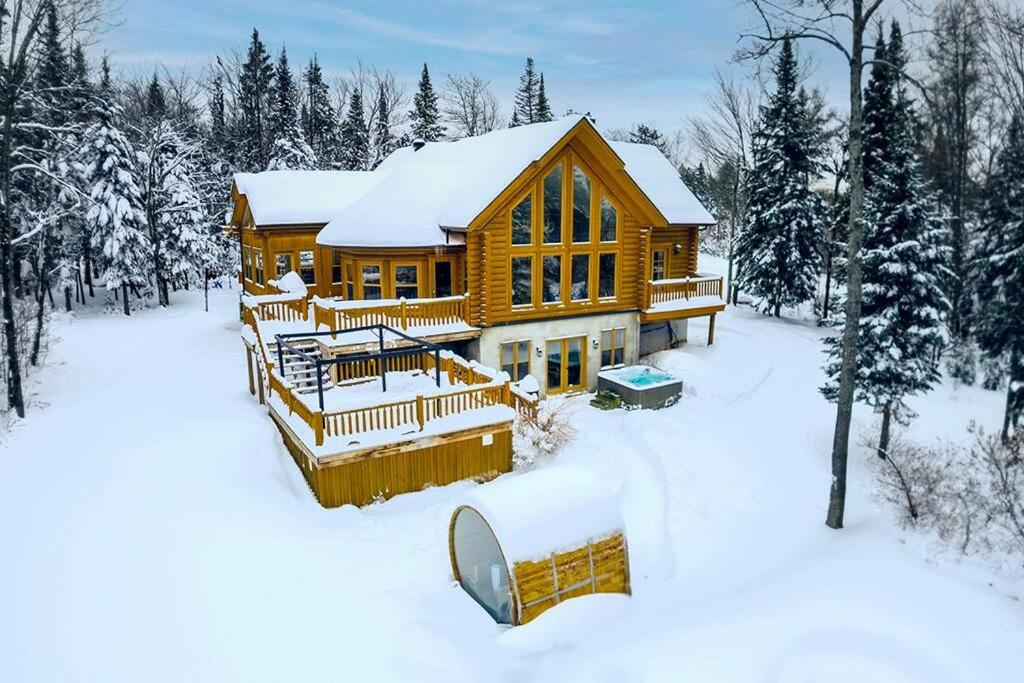 Chalet Golden Bear - Fiddler Lake