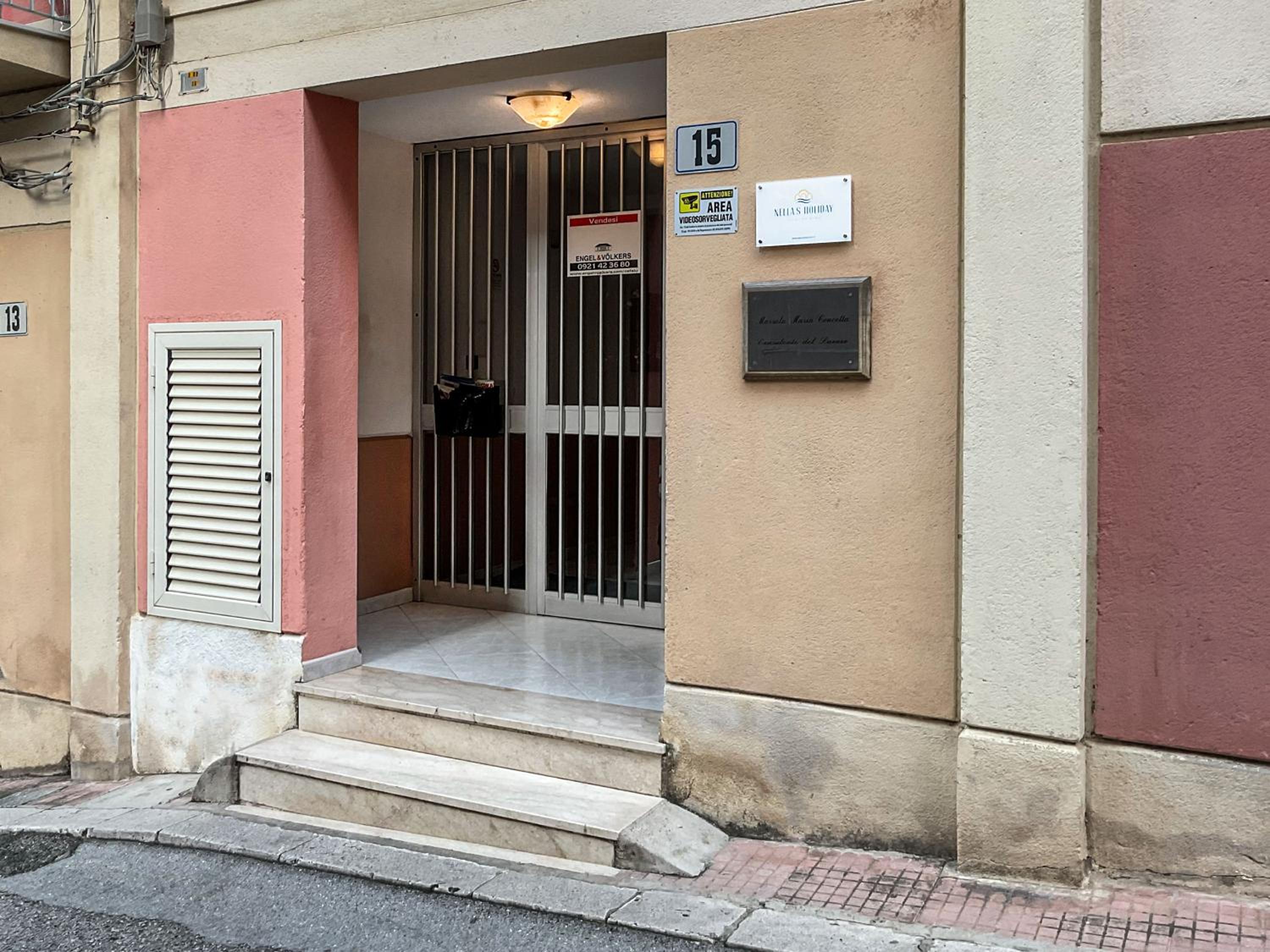 Hotel Nella's Holiday - Image 1