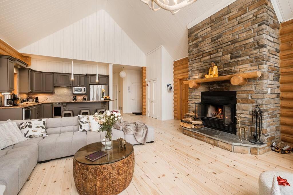 Chalet Golden Bear - Fiddler Lake