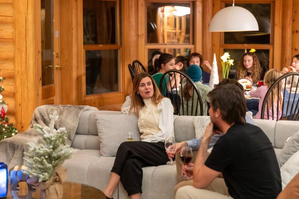 Chalet Golden Bear - Fiddler Lake